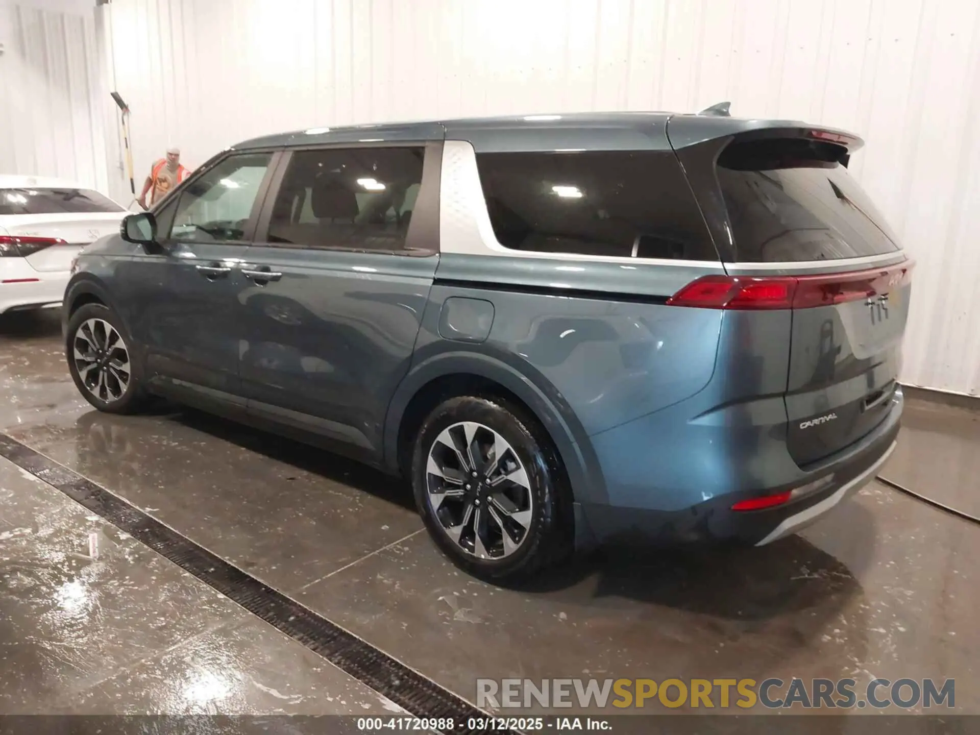 3 Photograph of a damaged car KNDNC5H36R6336772 KIA CARNIVAL MPV 2024