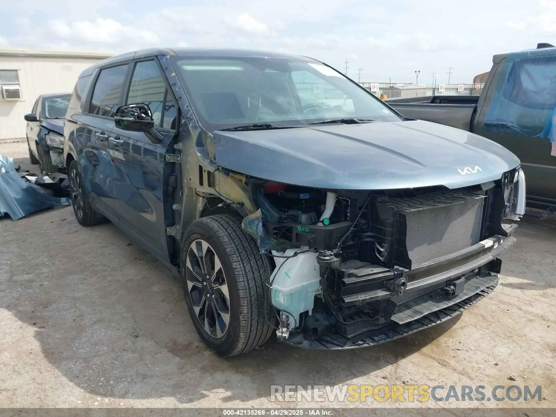 1 Фотография поврежденного автомобиля KNDNC5H36R6386572 KIA CARNIVAL MPV 2024