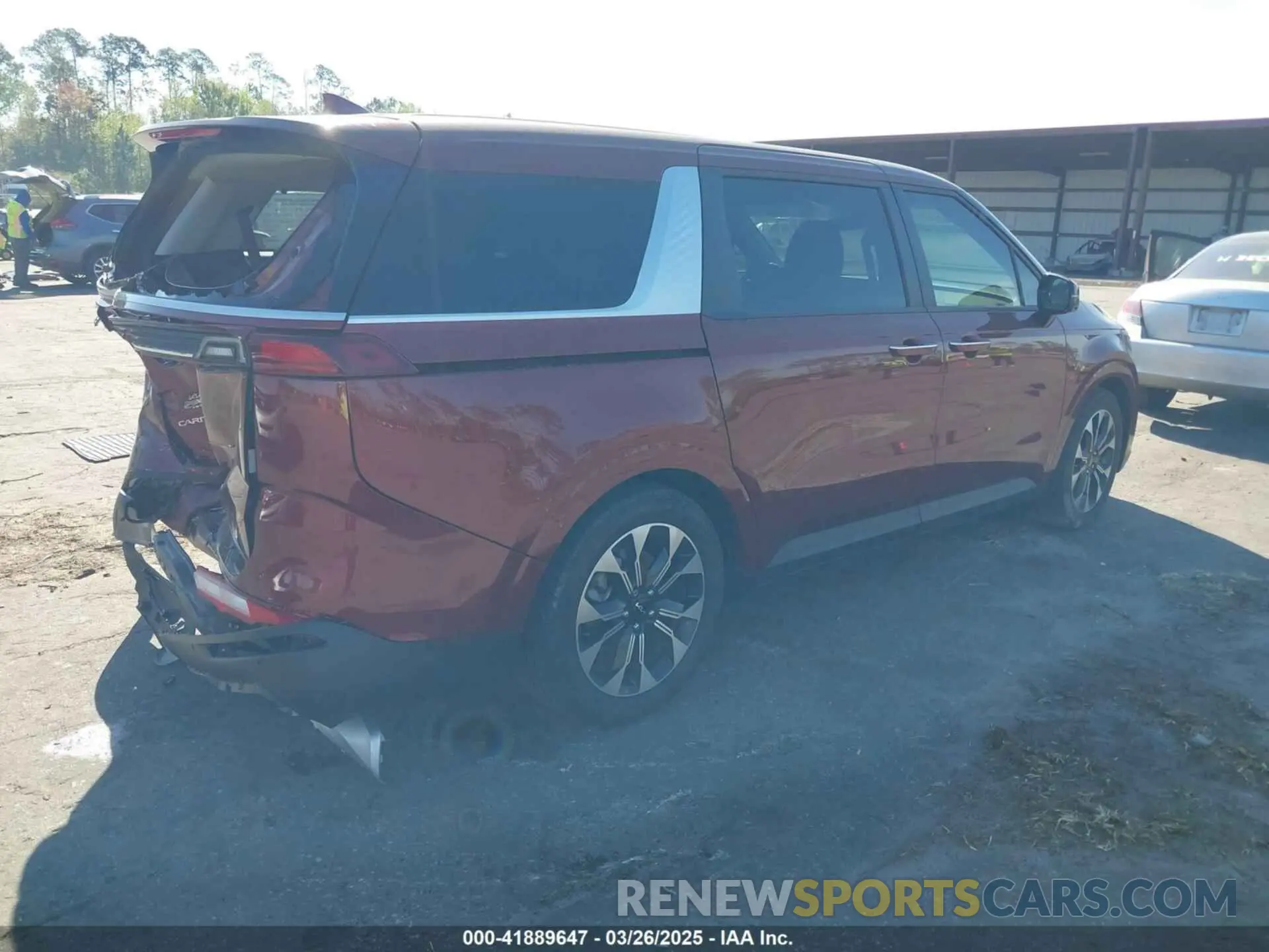 4 Фотография поврежденного автомобиля KNDNC5H37R6390534 KIA CARNIVAL MPV 2024
