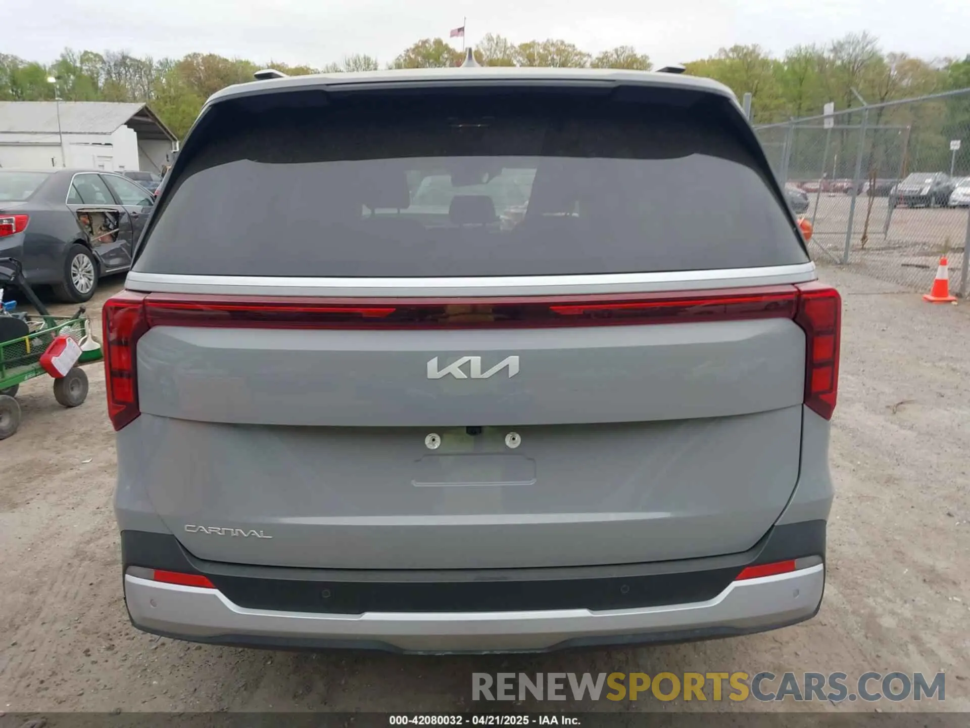 15 Фотография поврежденного автомобиля KNDNC5K33S6476292 KIA CARNIVAL MPV 2025