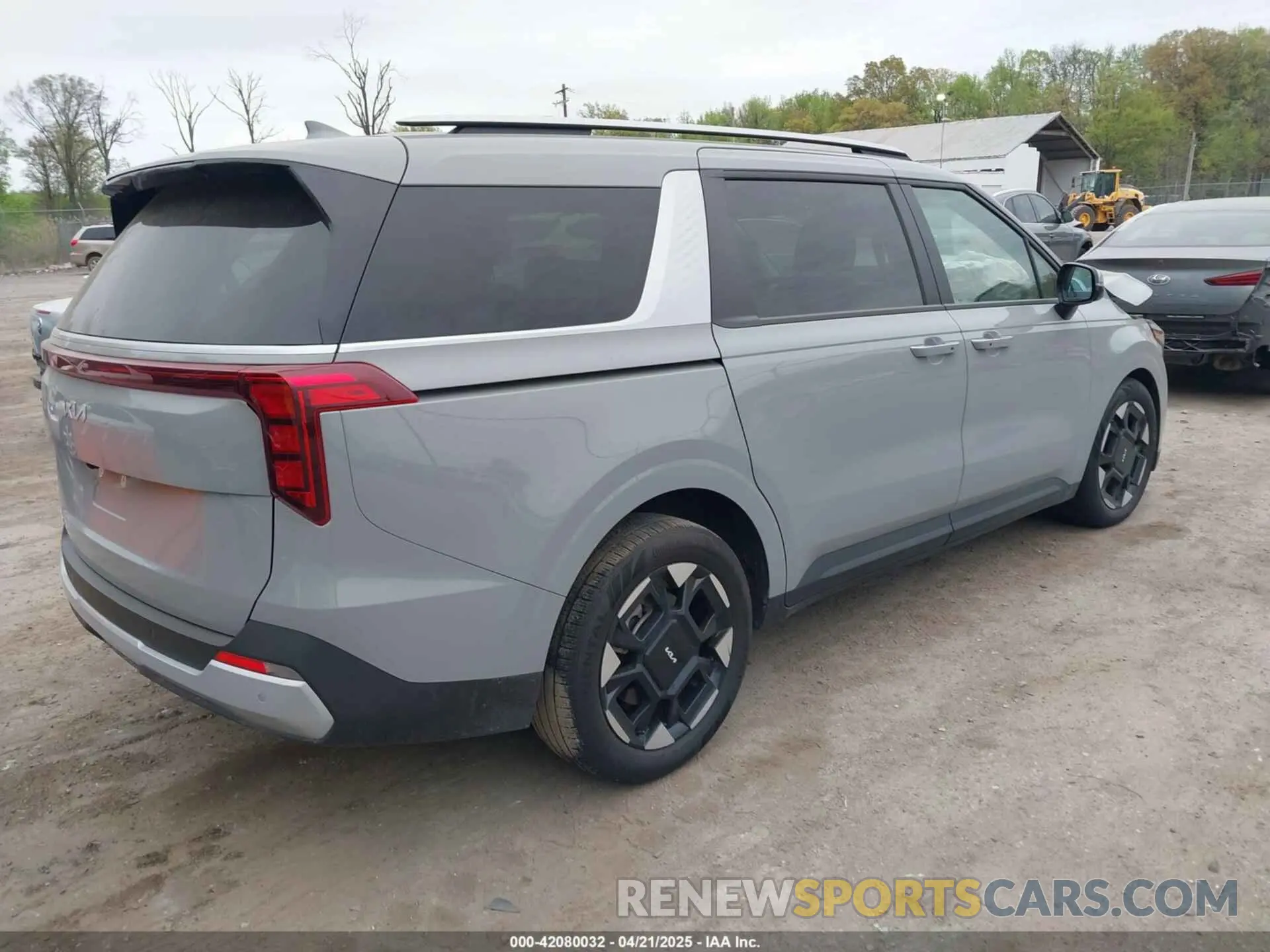 4 Фотография поврежденного автомобиля KNDNC5K33S6476292 KIA CARNIVAL MPV 2025