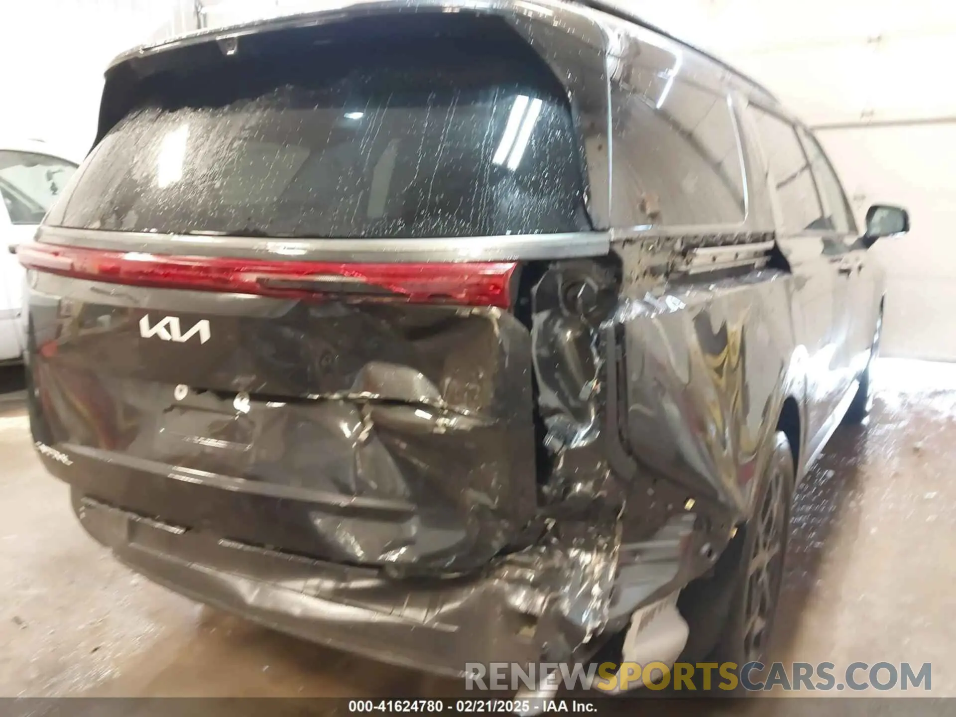 6 Фотография поврежденного автомобиля KNDNE5K33S6467800 KIA CARNIVAL MPV 2025