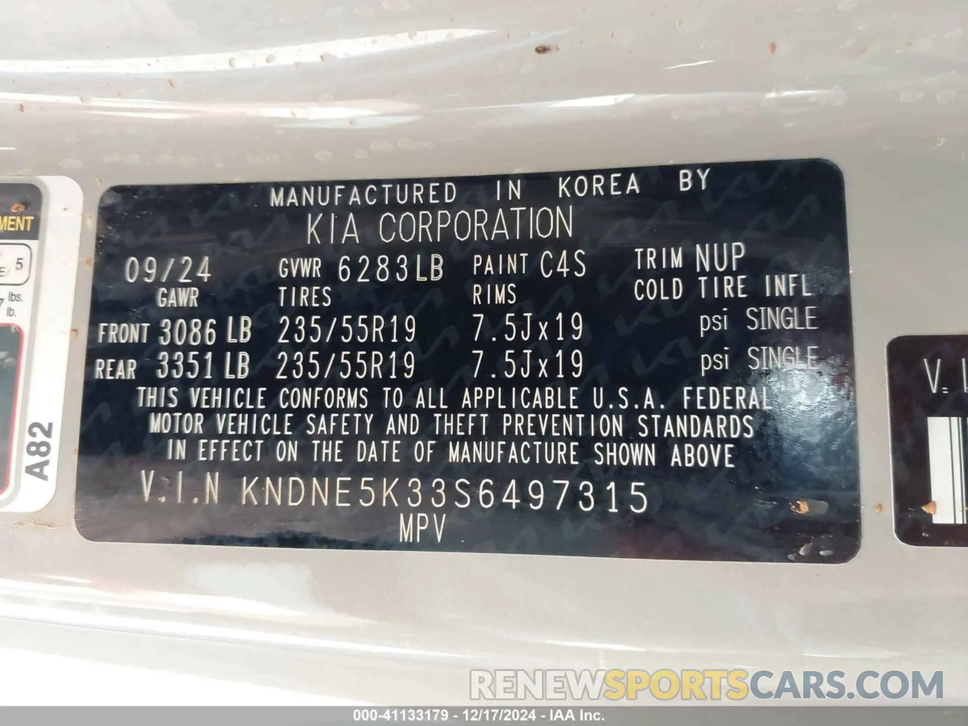 9 Photograph of a damaged car KNDNE5K33S6497315 KIA CARNIVAL MPV 2025