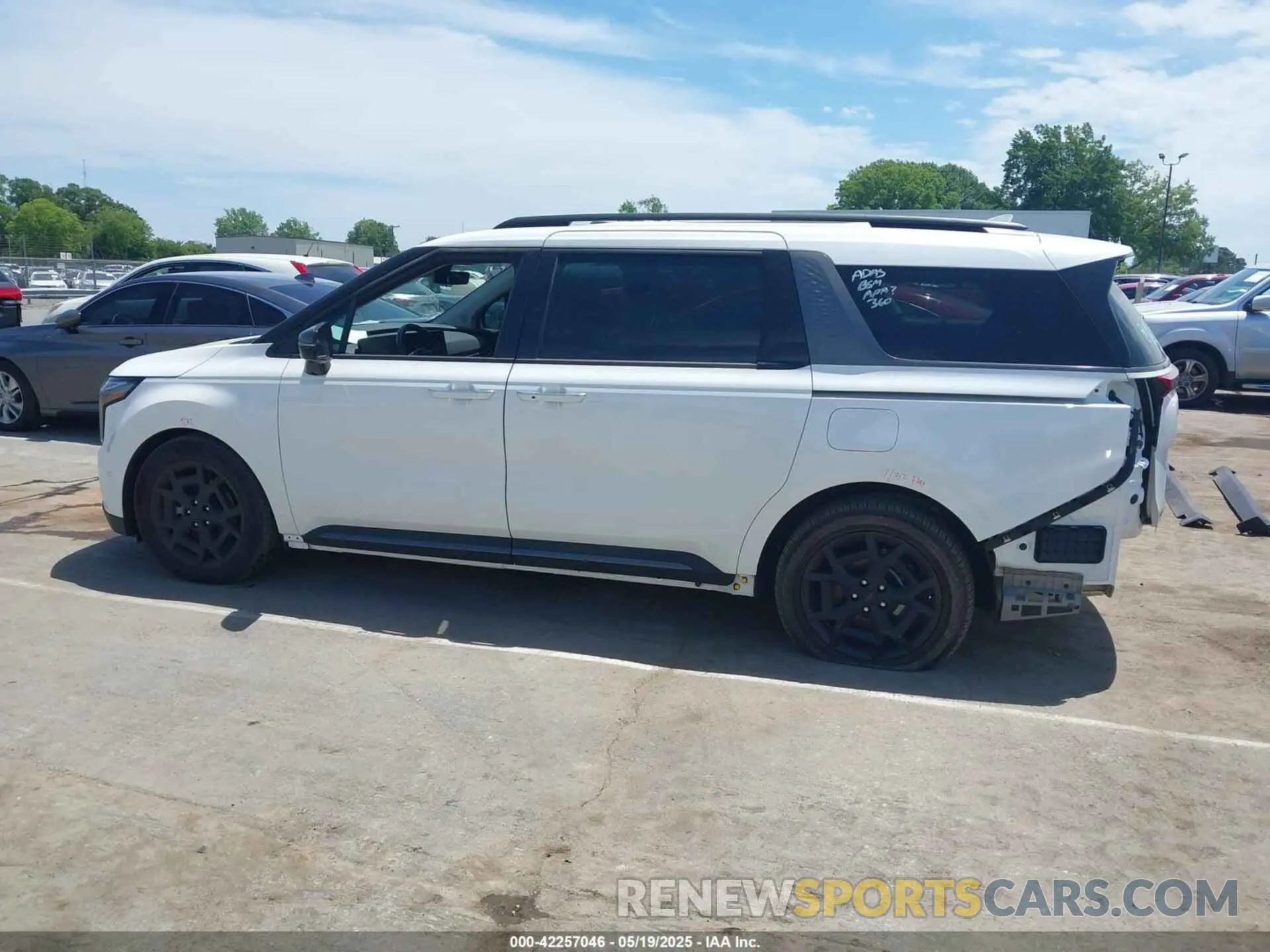 15 Фотография поврежденного автомобиля KNDNE5K34S6492592 KIA CARNIVAL MPV 2025