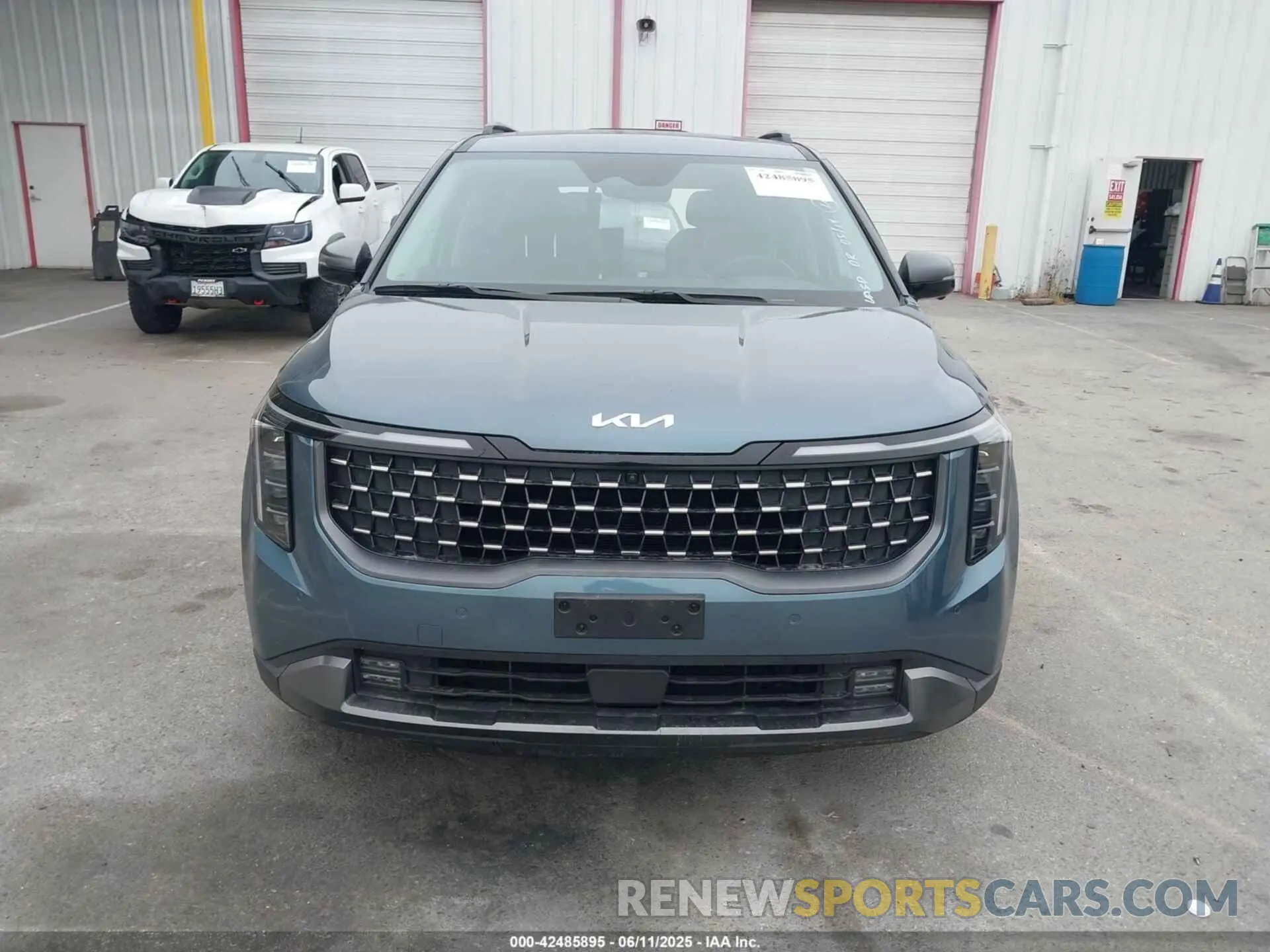 13 Photograph of a damaged car KNDNE5K37S6458548 KIA CARNIVAL MPV 2025