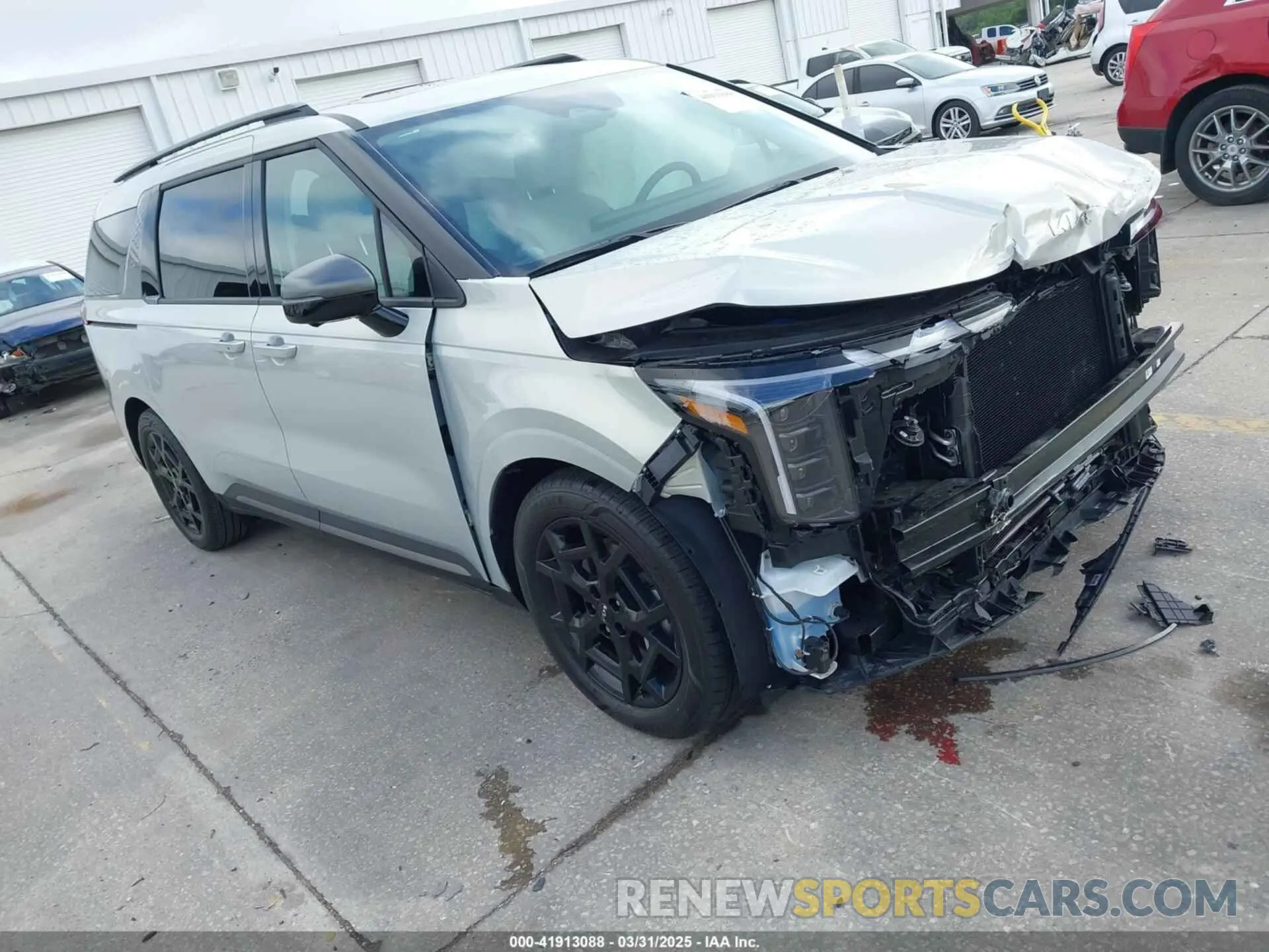 1 Фотография поврежденного автомобиля KNDNE5K38S6462298 KIA CARNIVAL MPV 2025