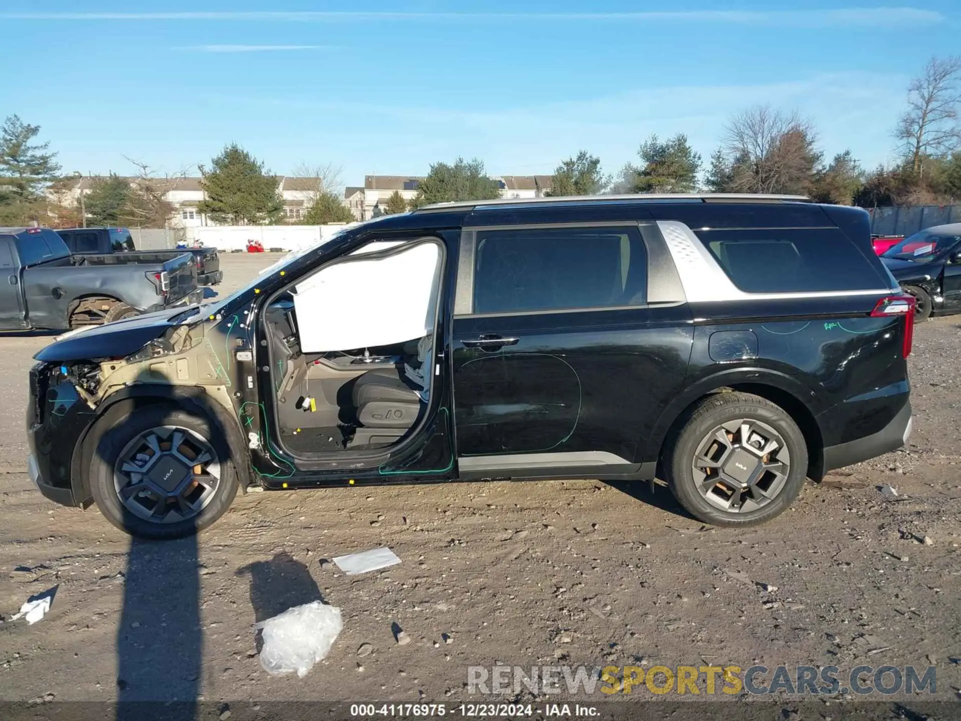 14 Фотография поврежденного автомобиля KNDNC5KA1S6033881 KIA CARNIVAL MPV HYBRID 2025