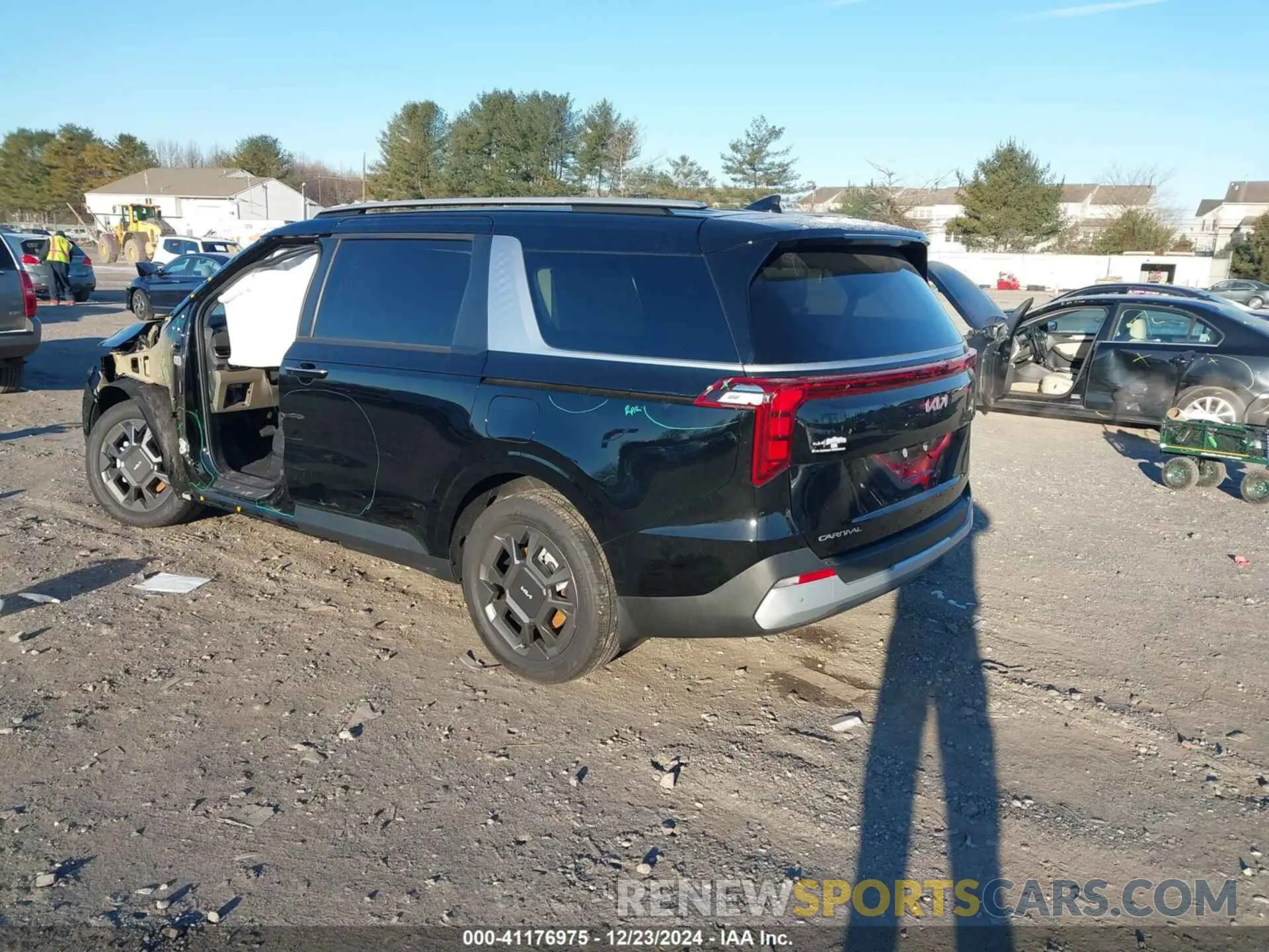 3 Фотография поврежденного автомобиля KNDNC5KA1S6033881 KIA CARNIVAL MPV HYBRID 2025