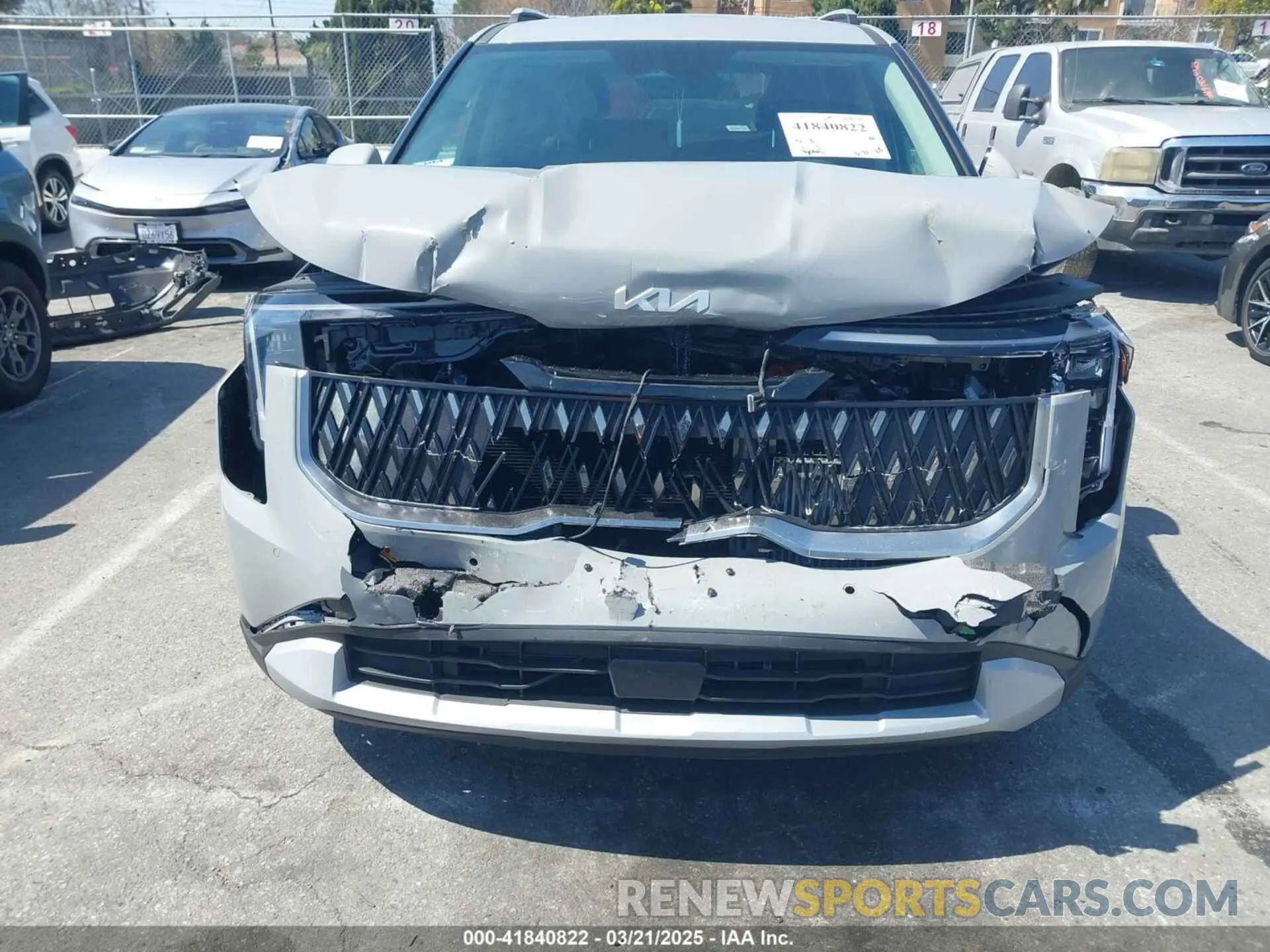 6 Photograph of a damaged car KNDNC5KA6S6044309 KIA CARNIVAL MPV HYBRID 2025