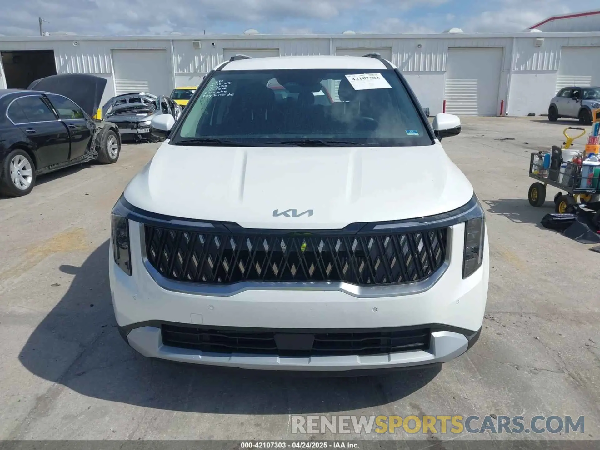 12 Photograph of a damaged car KNDNC5KA7S6051947 KIA CARNIVAL MPV HYBRID 2025