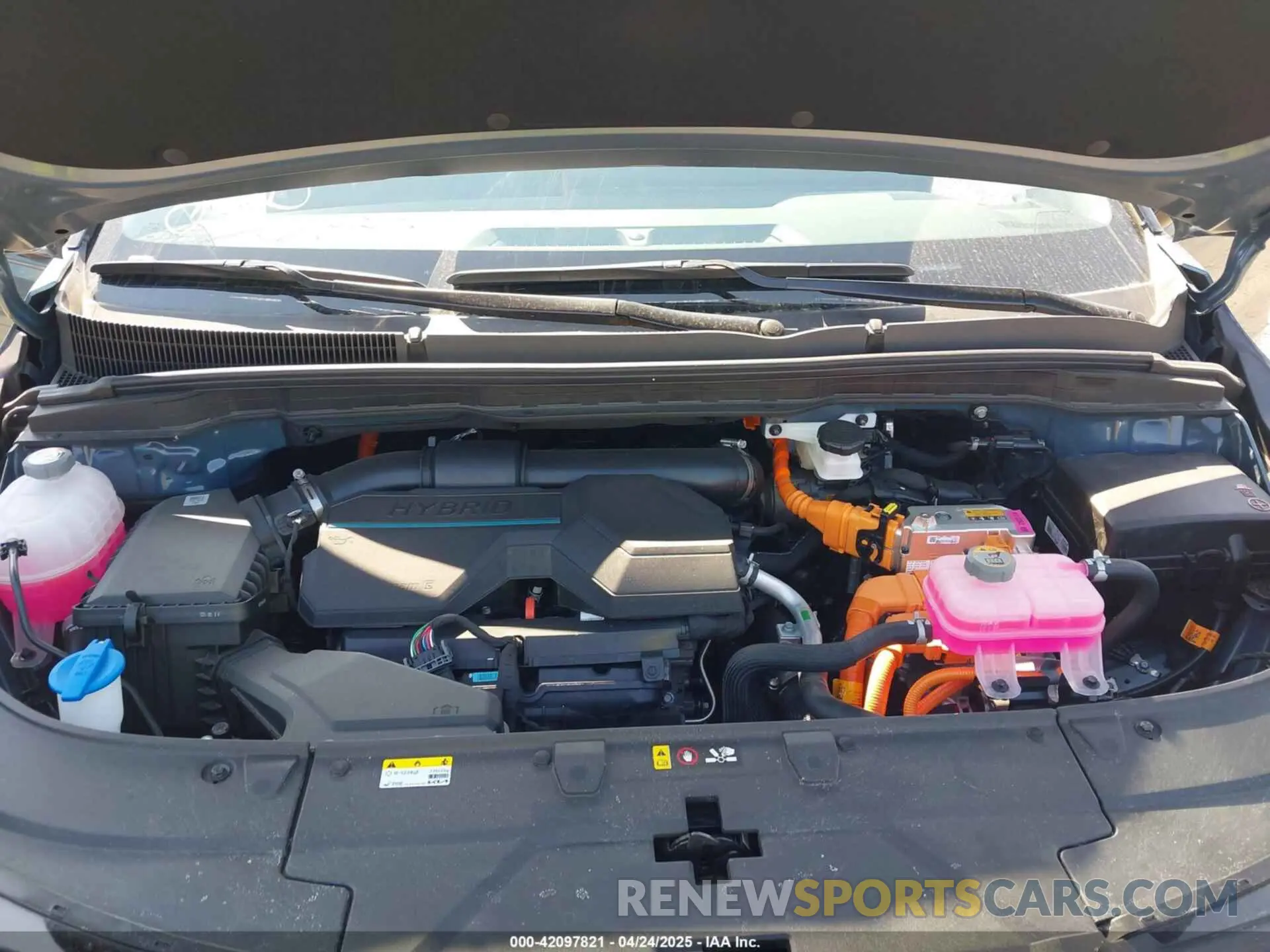 10 Фотография поврежденного автомобиля KNDNE5KA6S6037631 KIA CARNIVAL MPV HYBRID 2025