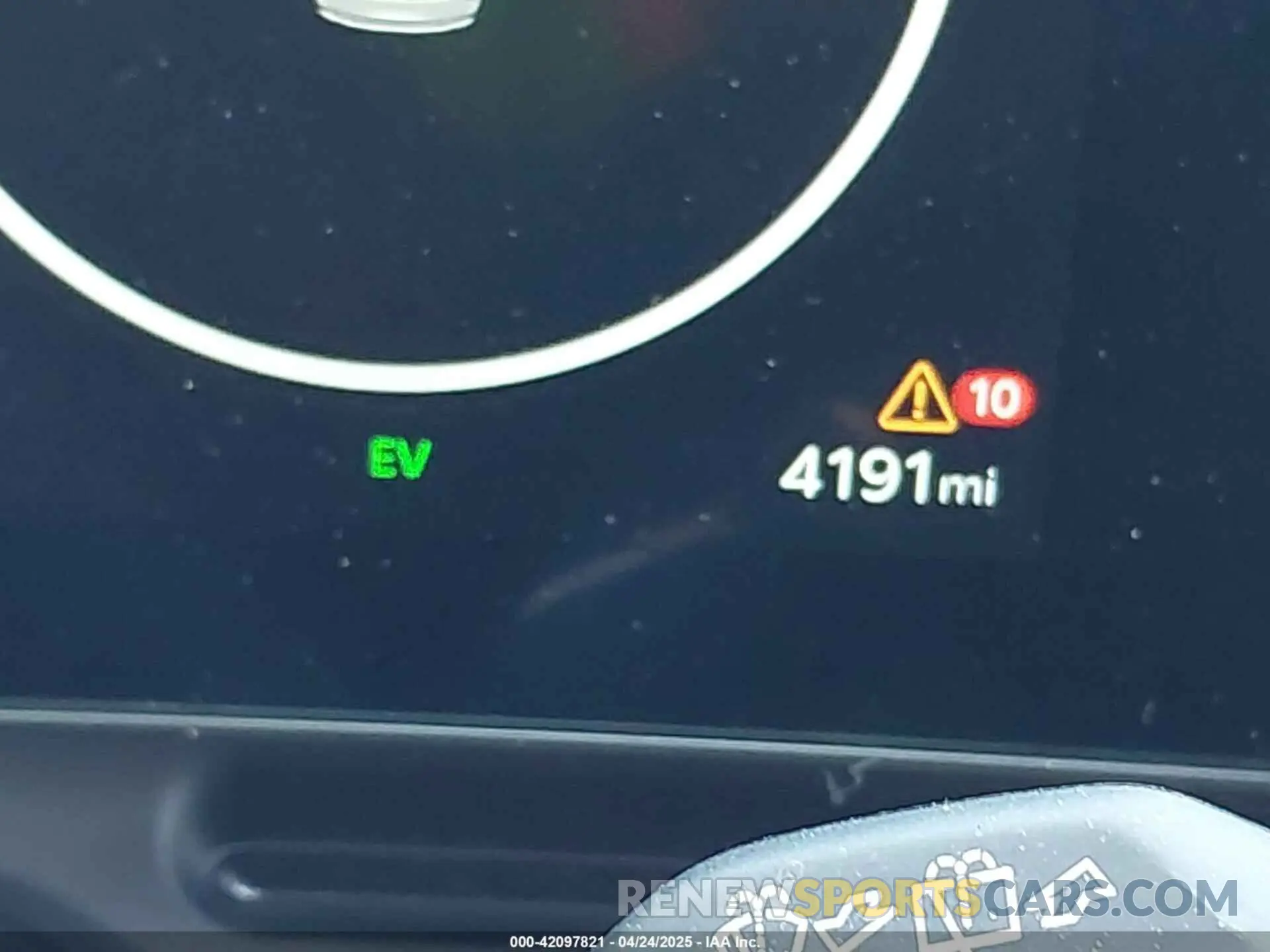 7 Фотография поврежденного автомобиля KNDNE5KA6S6037631 KIA CARNIVAL MPV HYBRID 2025