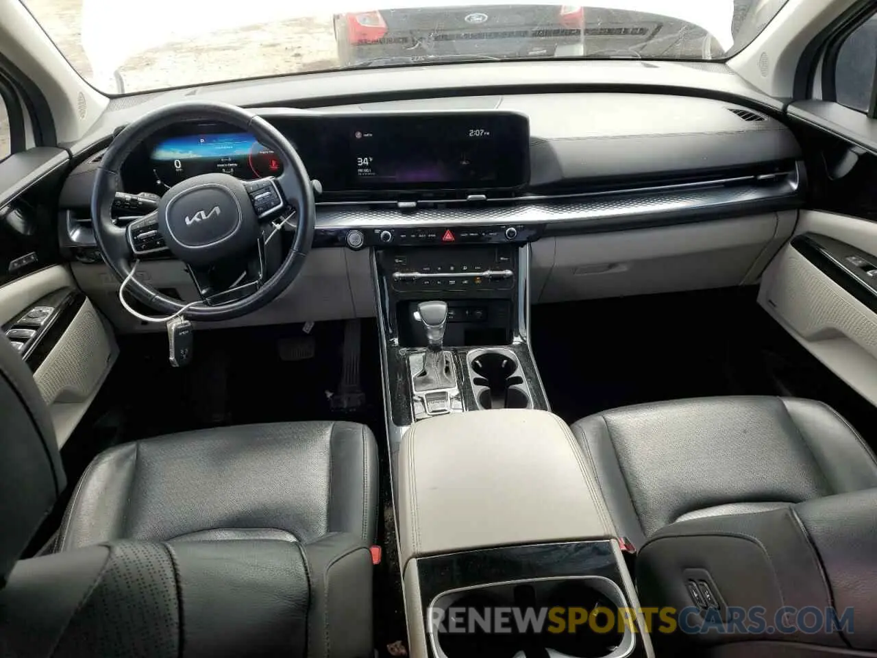 8 Photograph of a damaged car KNDNE5H30N6126916 KIA CARNIVAL S 2022