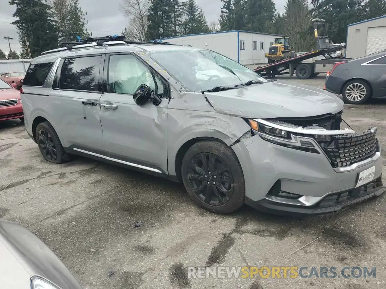 4 Photograph of a damaged car KNDNE5H36N6108081 KIA CARNIVAL S 2022