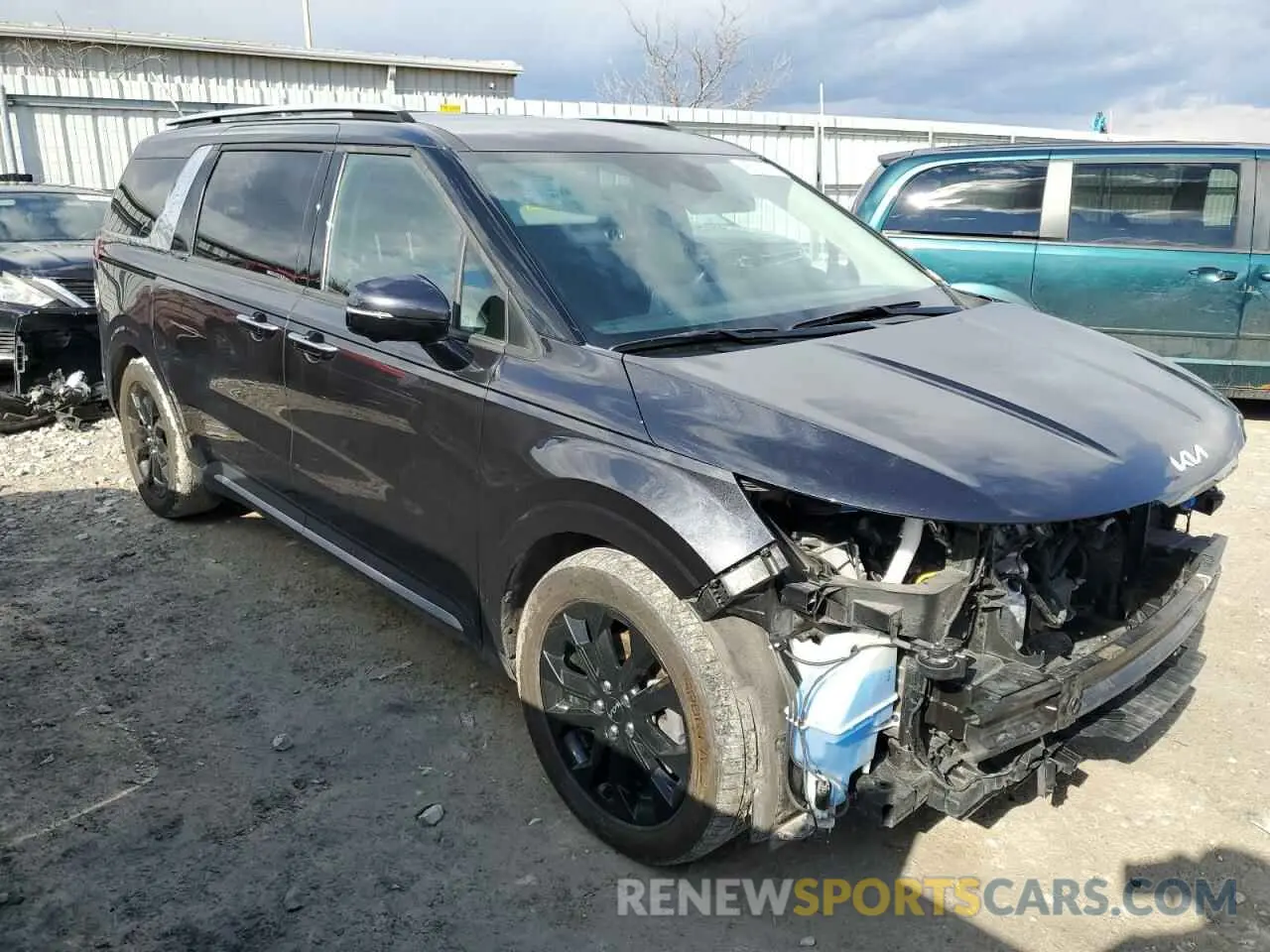 4 Photograph of a damaged car KNDNE5H3XN6071780 KIA CARNIVAL S 2022