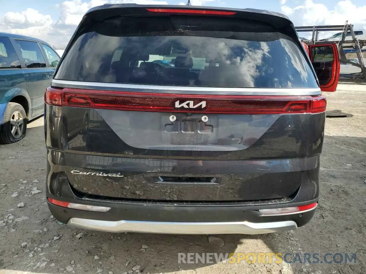 6 Photograph of a damaged car KNDNE5H3XN6071780 KIA CARNIVAL S 2022