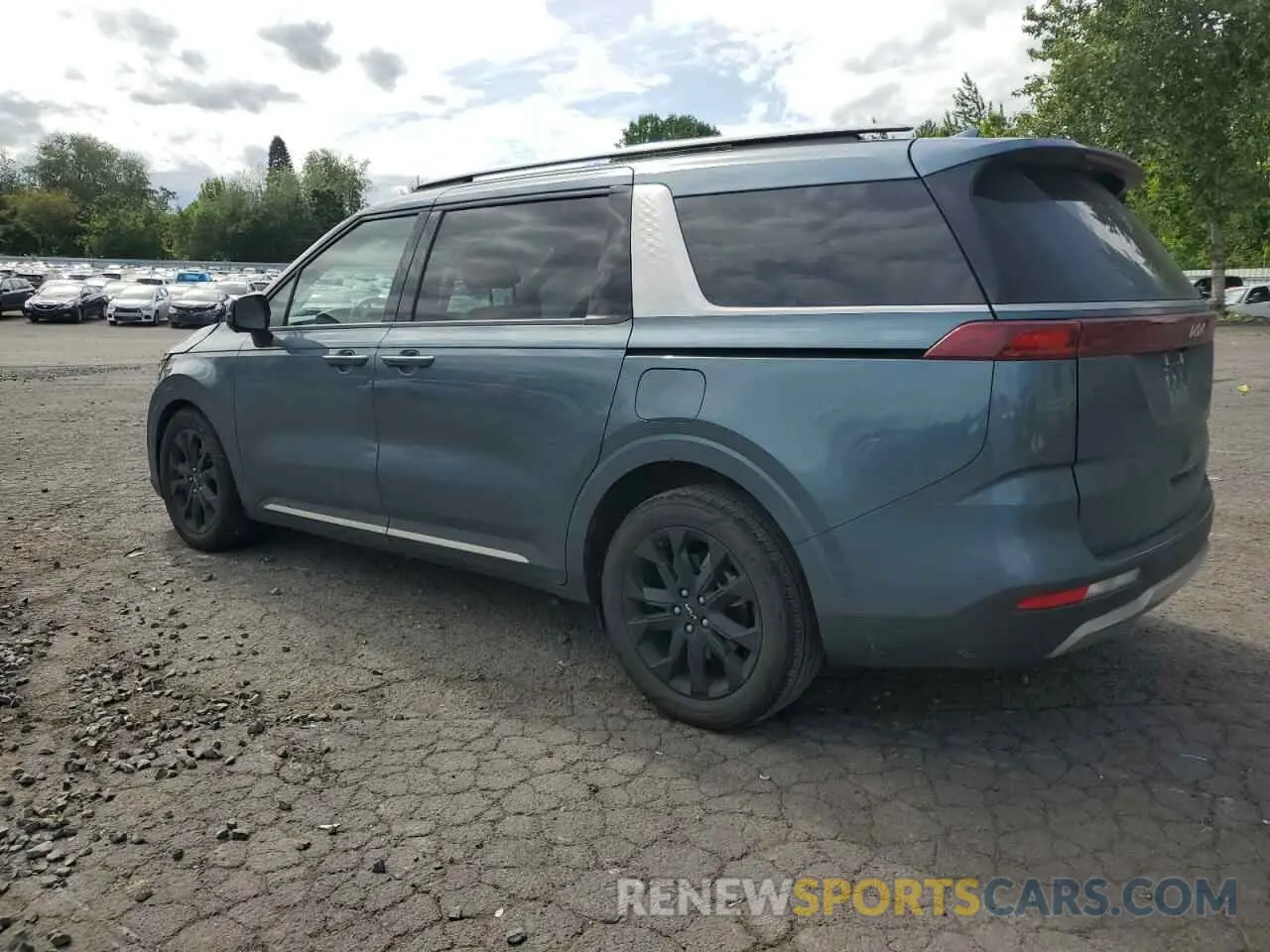 2 Photograph of a damaged car KNDNE5H31P6236392 KIA CARNIVAL S 2023