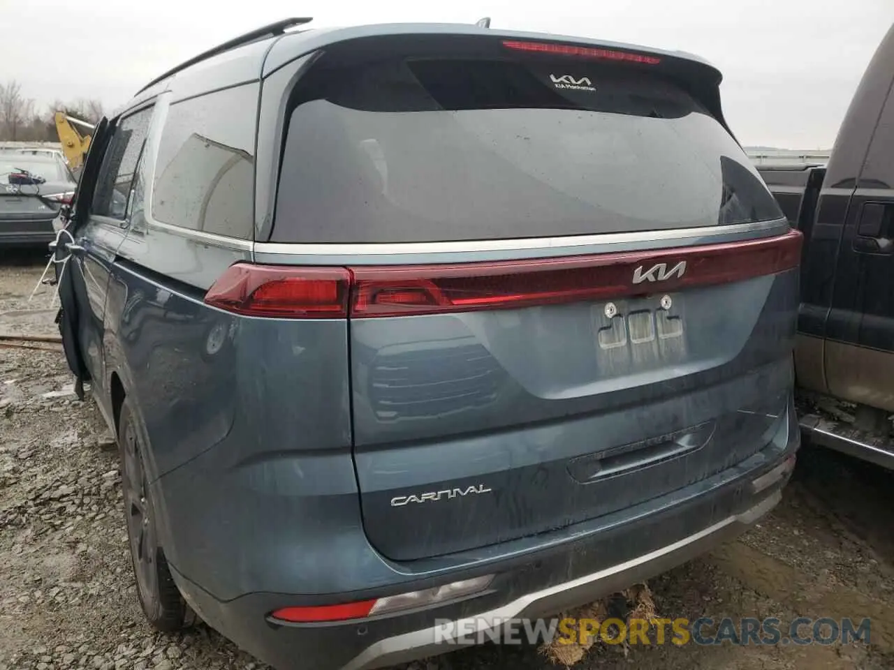 6 Photograph of a damaged car KNDNE5H34P6211115 KIA CARNIVAL S 2023
