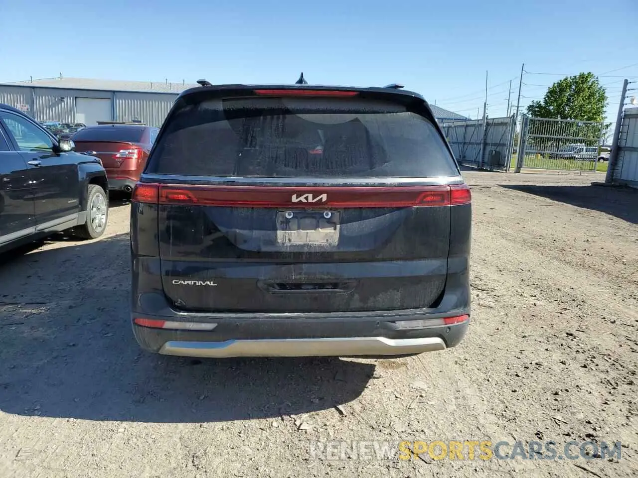 6 Photograph of a damaged car KNDNE5H38P6221226 KIA CARNIVAL S 2023