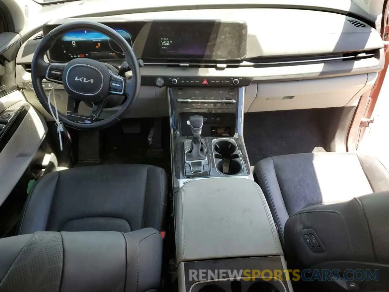 8 Photograph of a damaged car KNDNE5H39P6198653 KIA CARNIVAL S 2023