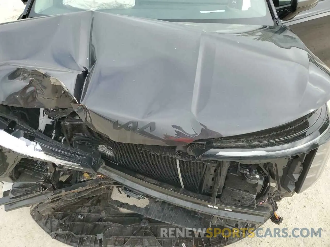 14 Photograph of a damaged car KNDNE5K37S6490478 KIA CARNIVAL S 2025
