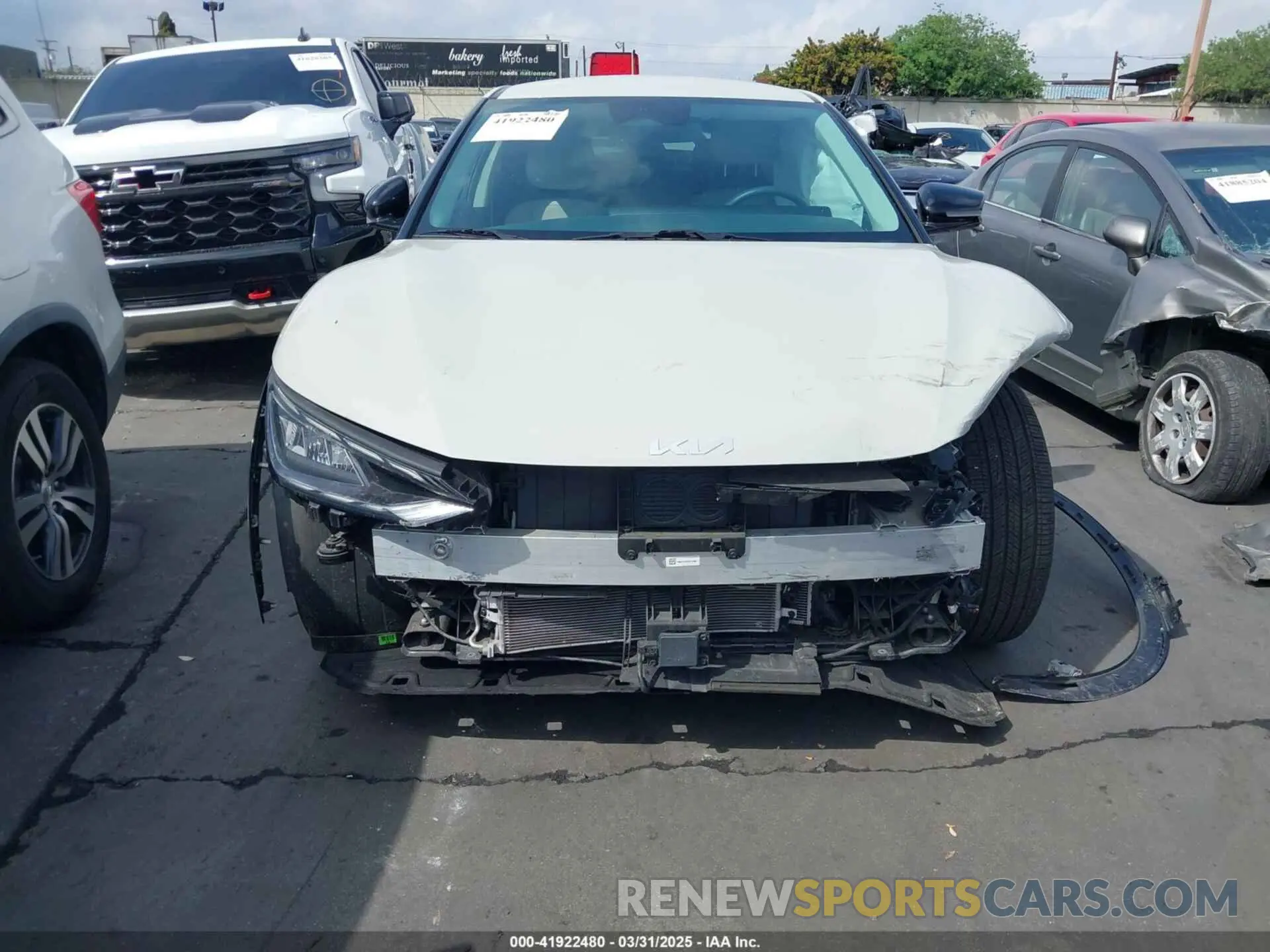 12 Photograph of a damaged car KNDC34LA8N5047206 KIA EV6 2022