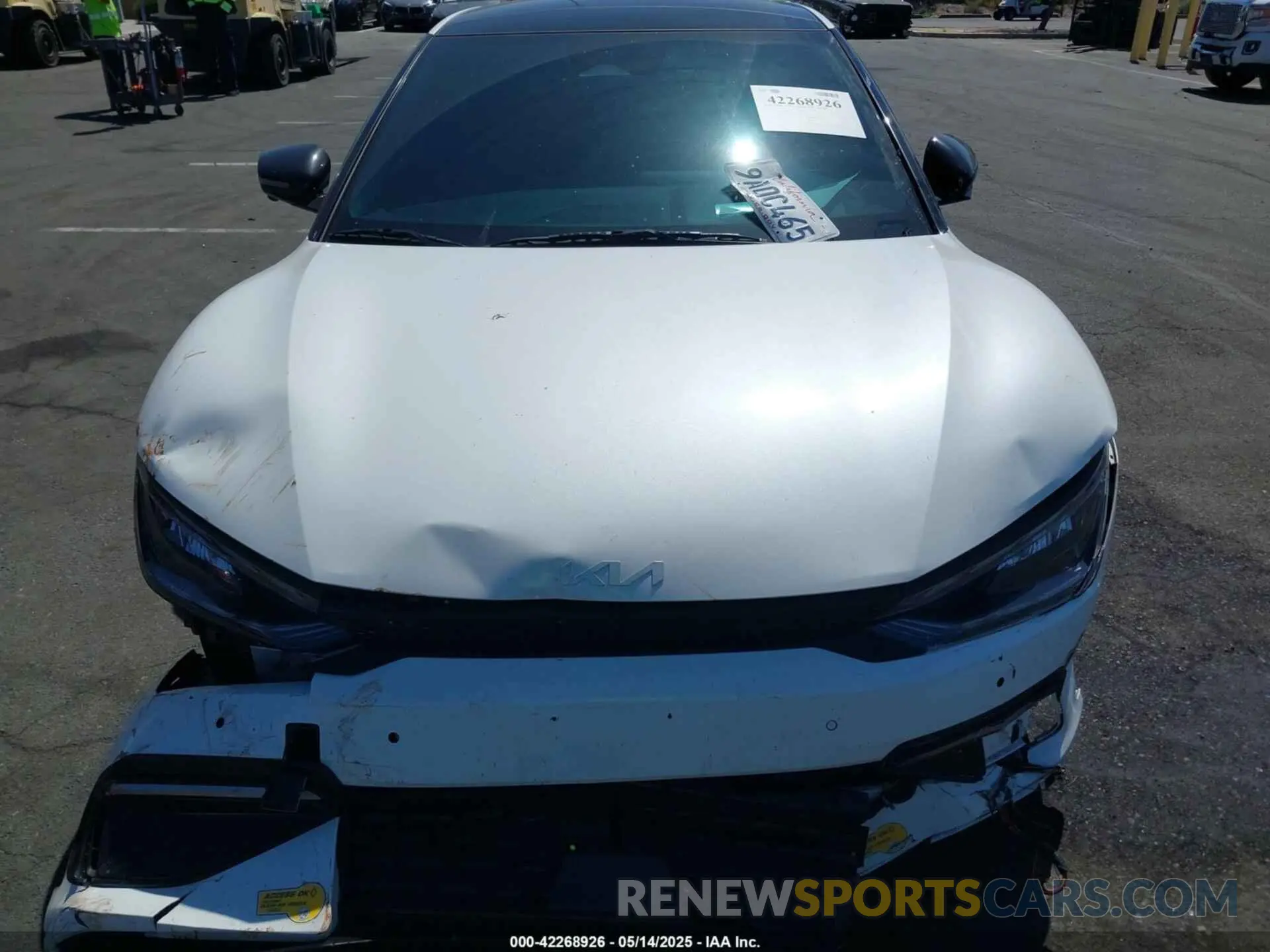 10 Photograph of a damaged car KNDC44LA5N5040503 KIA EV6 2022