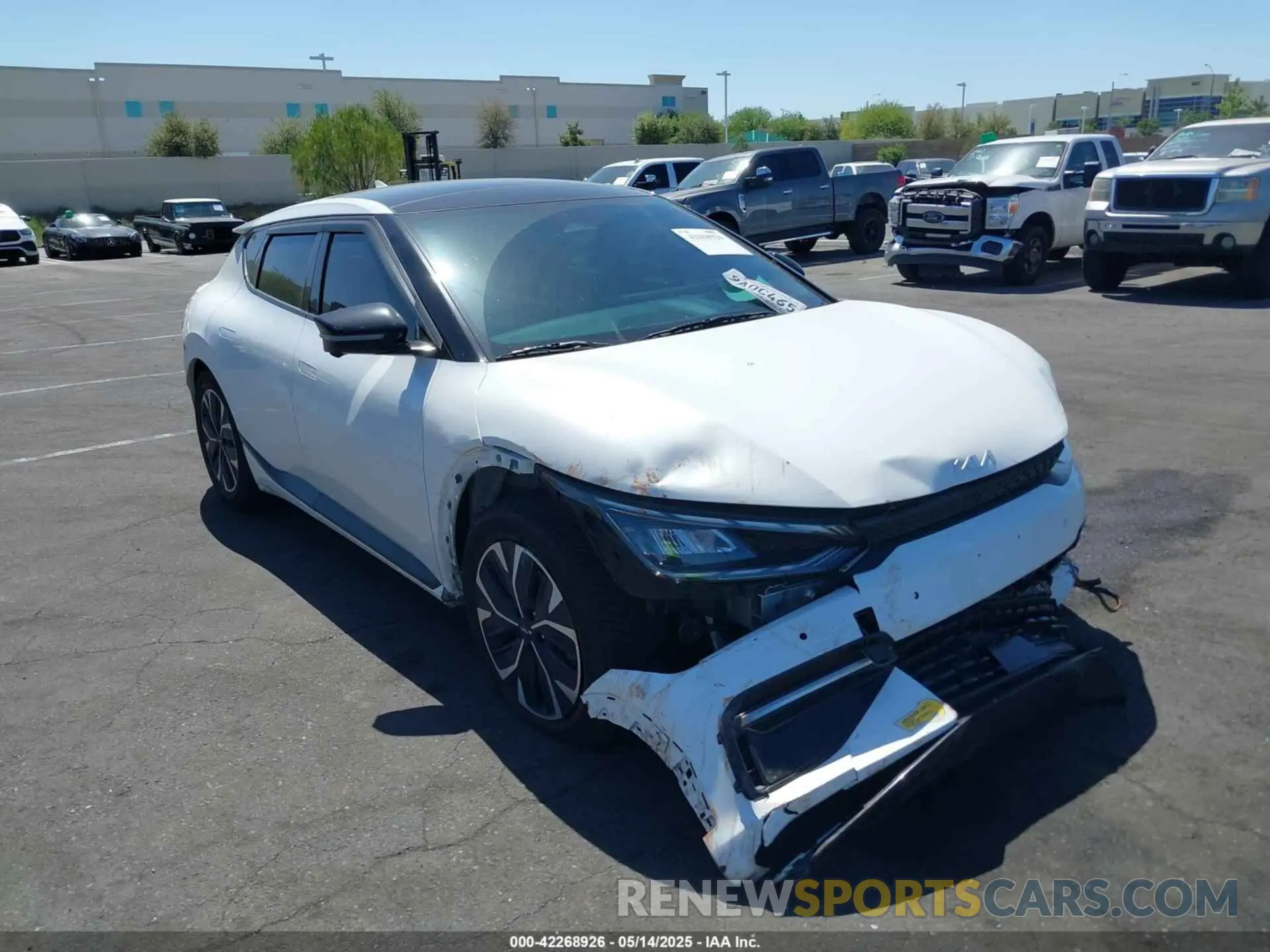 13 Photograph of a damaged car KNDC44LA5N5040503 KIA EV6 2022