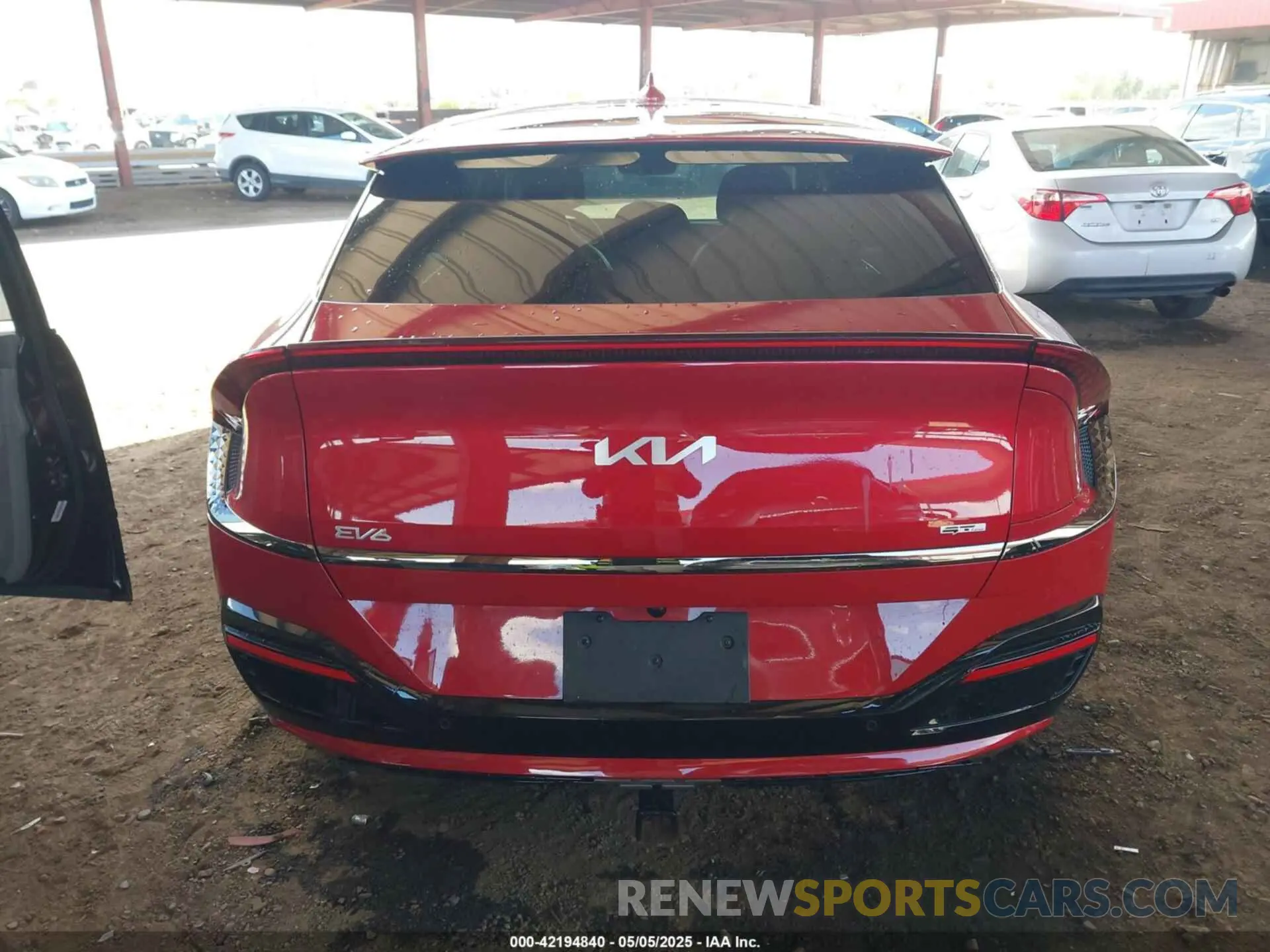 16 Photograph of a damaged car KNDC44LA5N5042249 KIA EV6 2022