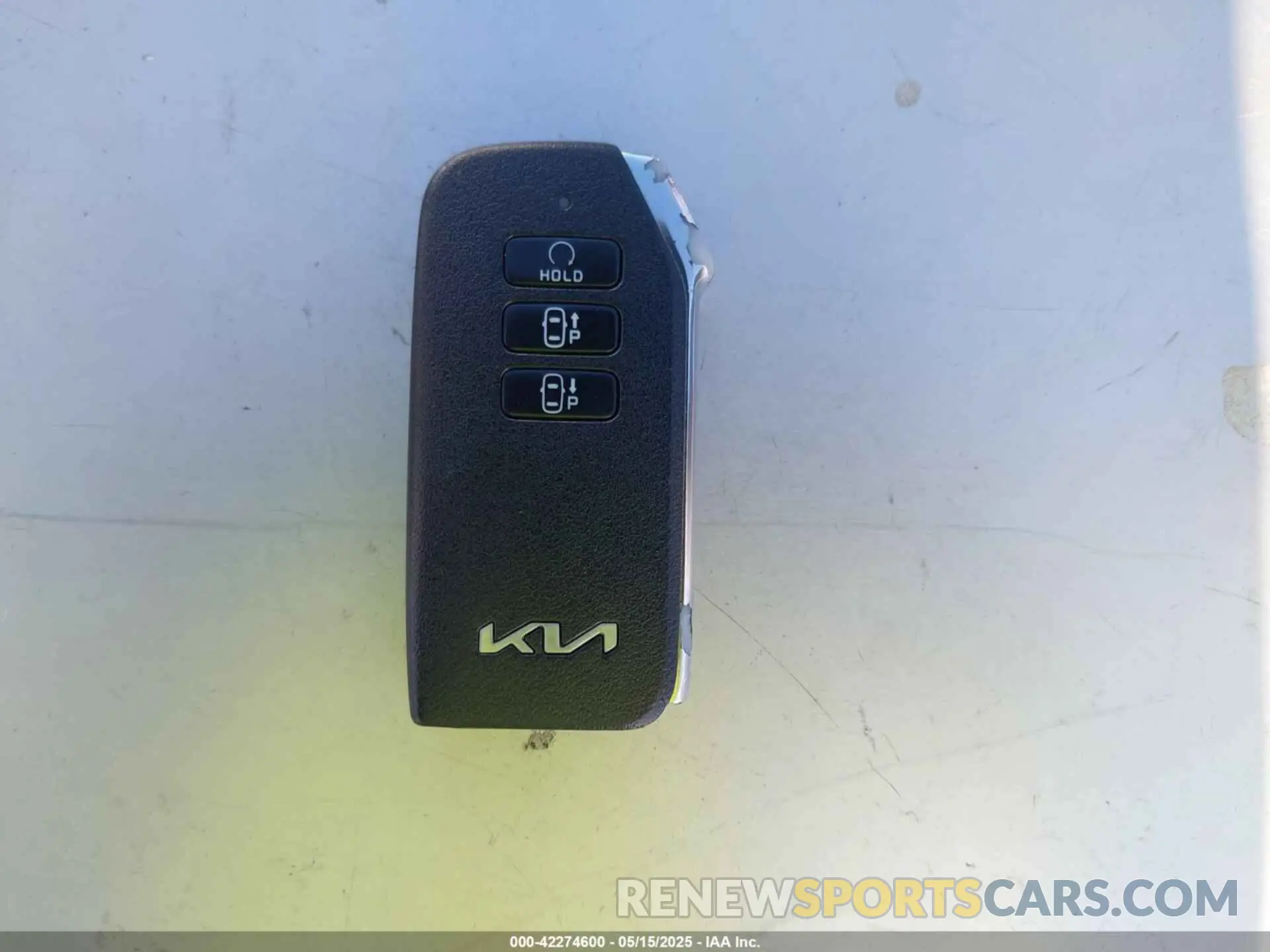 11 Photograph of a damaged car KNDC44LA9N5030847 KIA EV6 2022