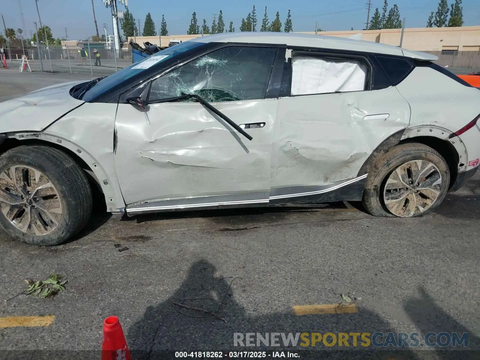 6 Фотография поврежденного автомобиля KNDC34LA1R5214852 KIA EV6 2024