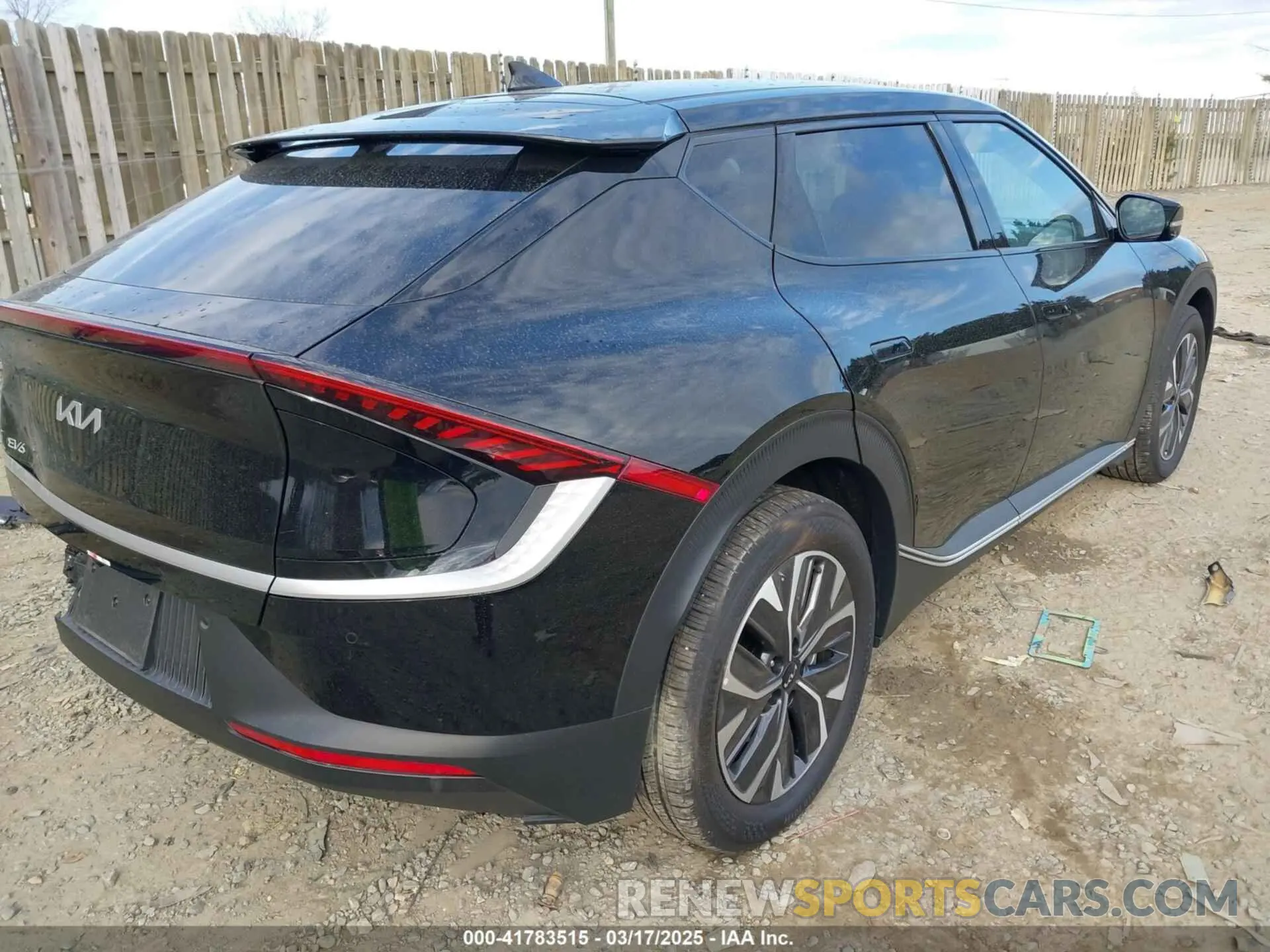 4 Фотография поврежденного автомобиля KNDC3DLCXR5205276 KIA EV6 2024