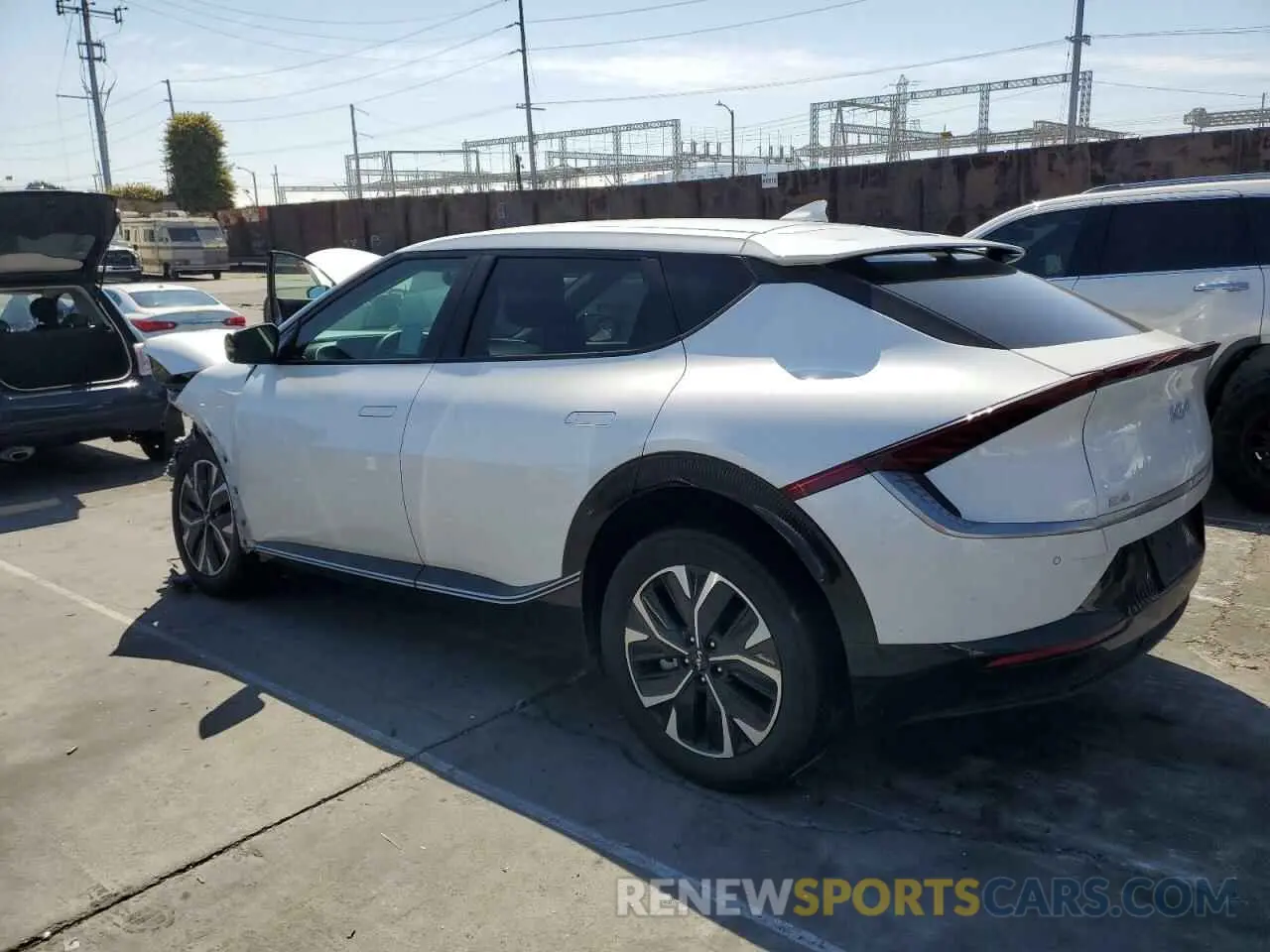 2 Photograph of a damaged car KNDC34LA2N5056550 KIA EV6 LIGHT 2022