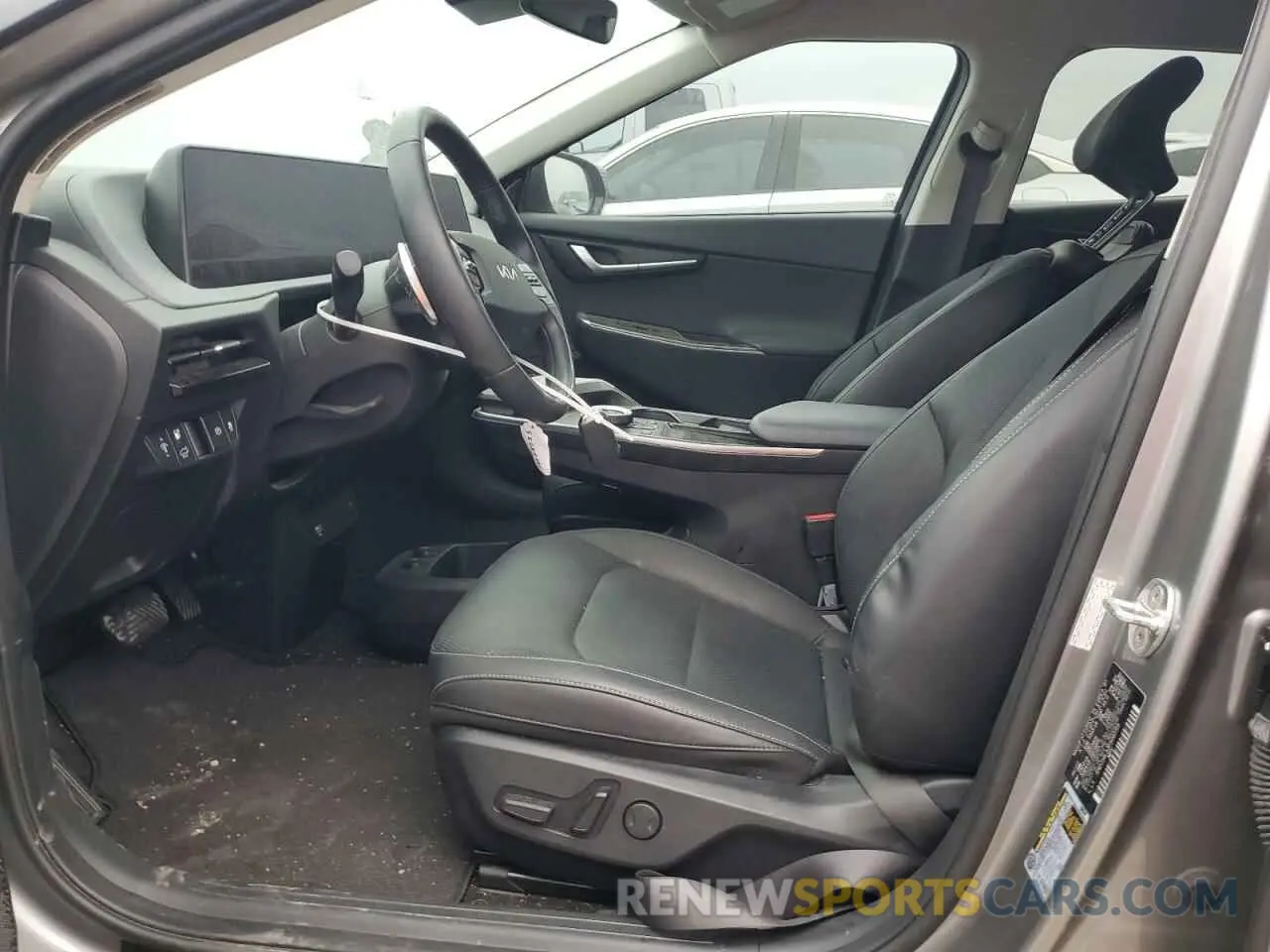 7 Photograph of a damaged car KNDC34LA3P5097319 KIA EV6 LIGHT 2023