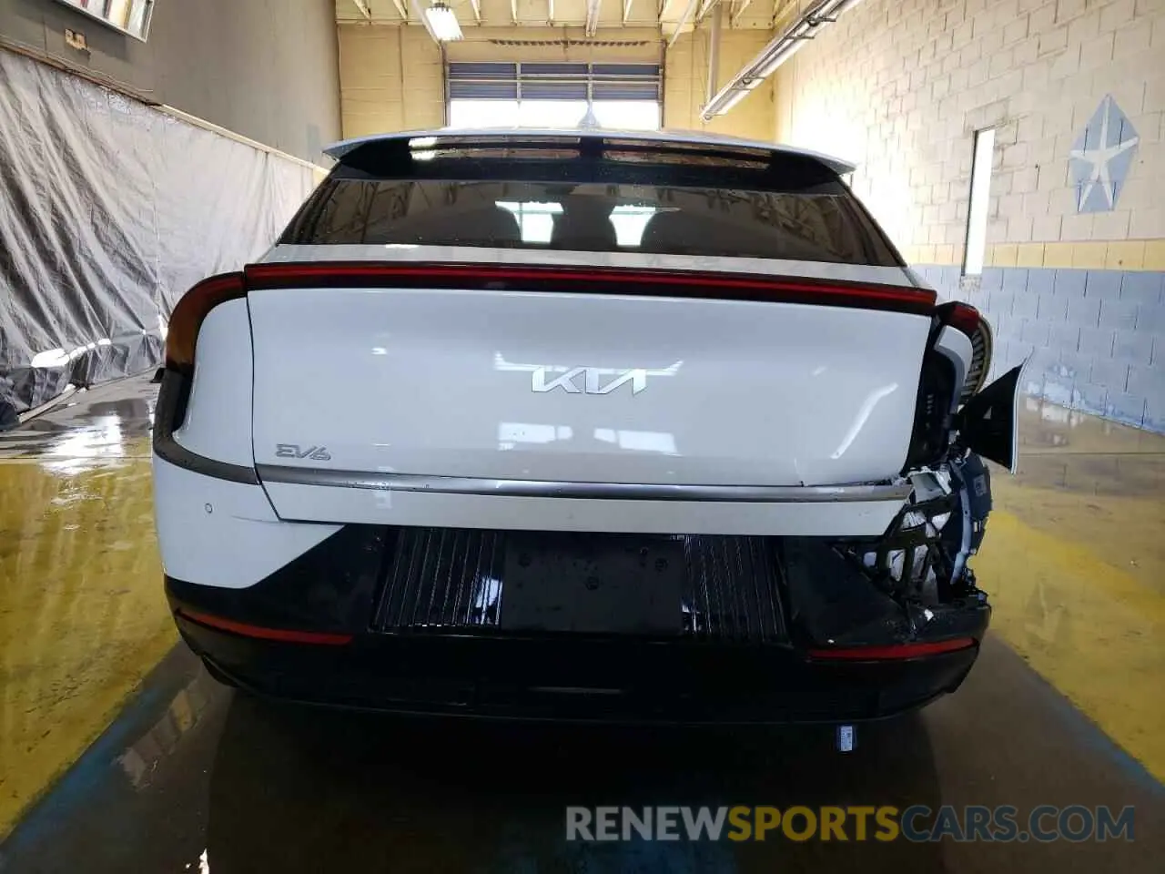 6 Фотография поврежденного автомобиля KNDC34LA7P5604562 KIA EV6 LIGHT 2023