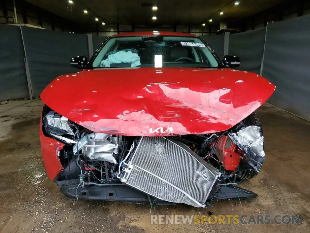 5 Photograph of a damaged car KNDC34LA8P5157613 KIA EV6 LIGHT 2023