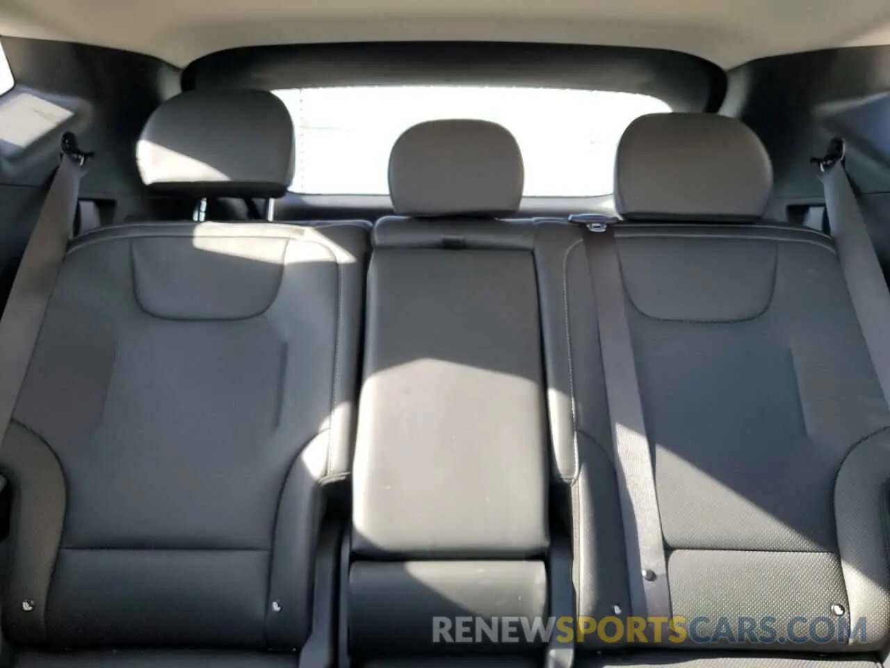 10 Фотография поврежденного автомобиля KNDC34LA0R5211666 KIA EV6 LIGHT 2024