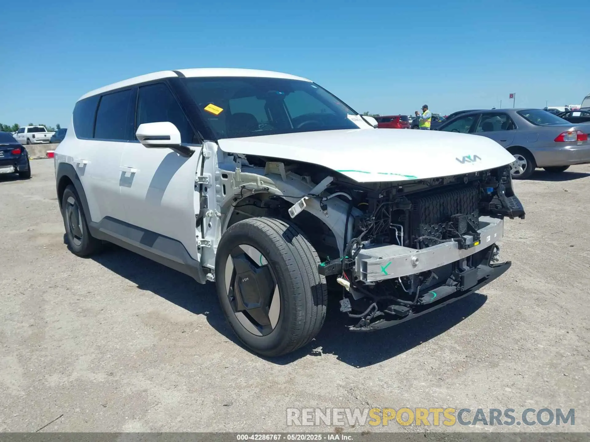 1 Фотография поврежденного автомобиля KNDAA5S29R6035952 KIA EV9 2024