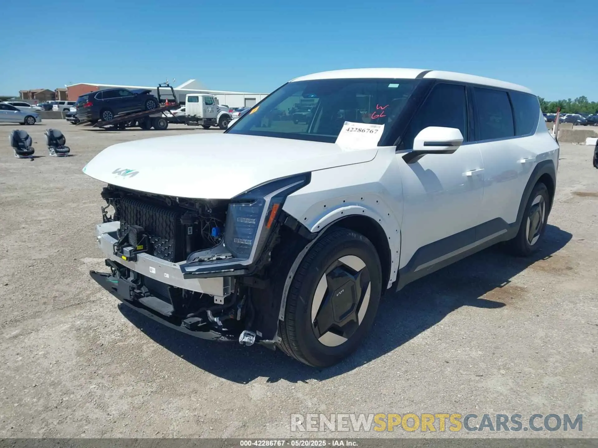 2 Фотография поврежденного автомобиля KNDAA5S29R6035952 KIA EV9 2024