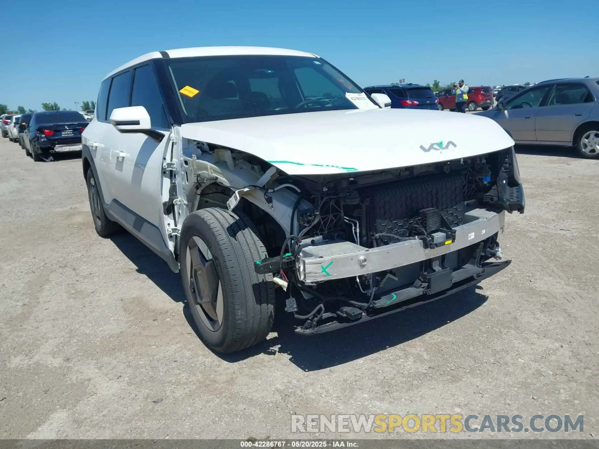 6 Фотография поврежденного автомобиля KNDAA5S29R6035952 KIA EV9 2024