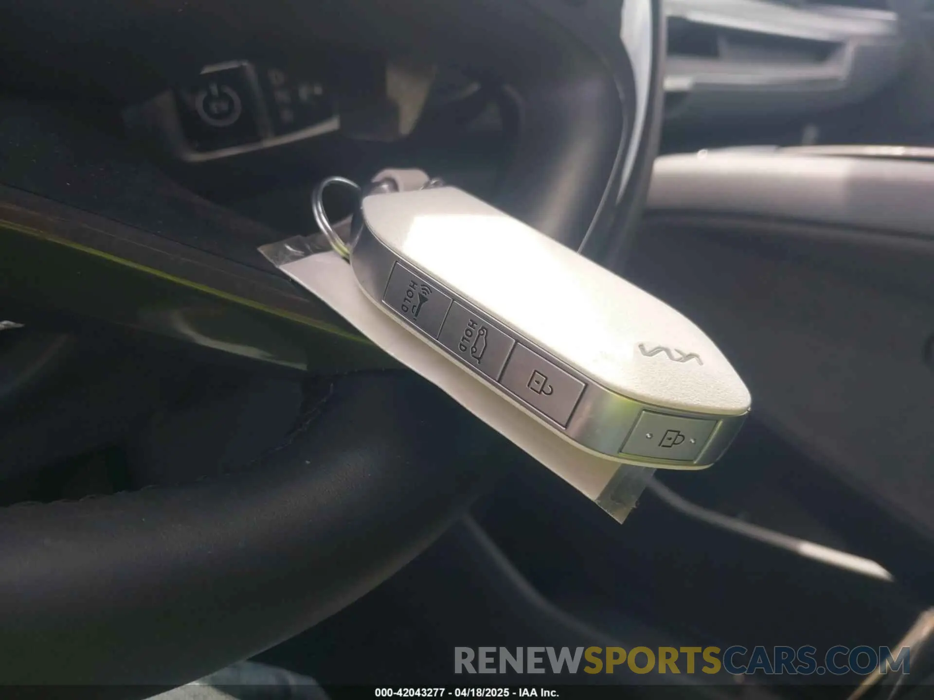 11 Photograph of a damaged car KNDADFS5XR6028452 KIA EV9 2024