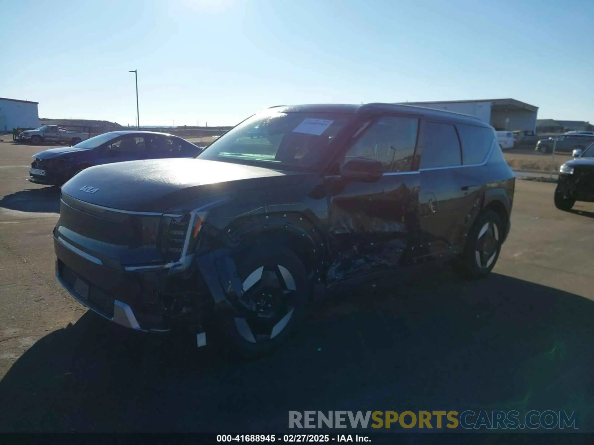 2 Photograph of a damaged car KNDAFFS58R6022482 KIA EV9 2024