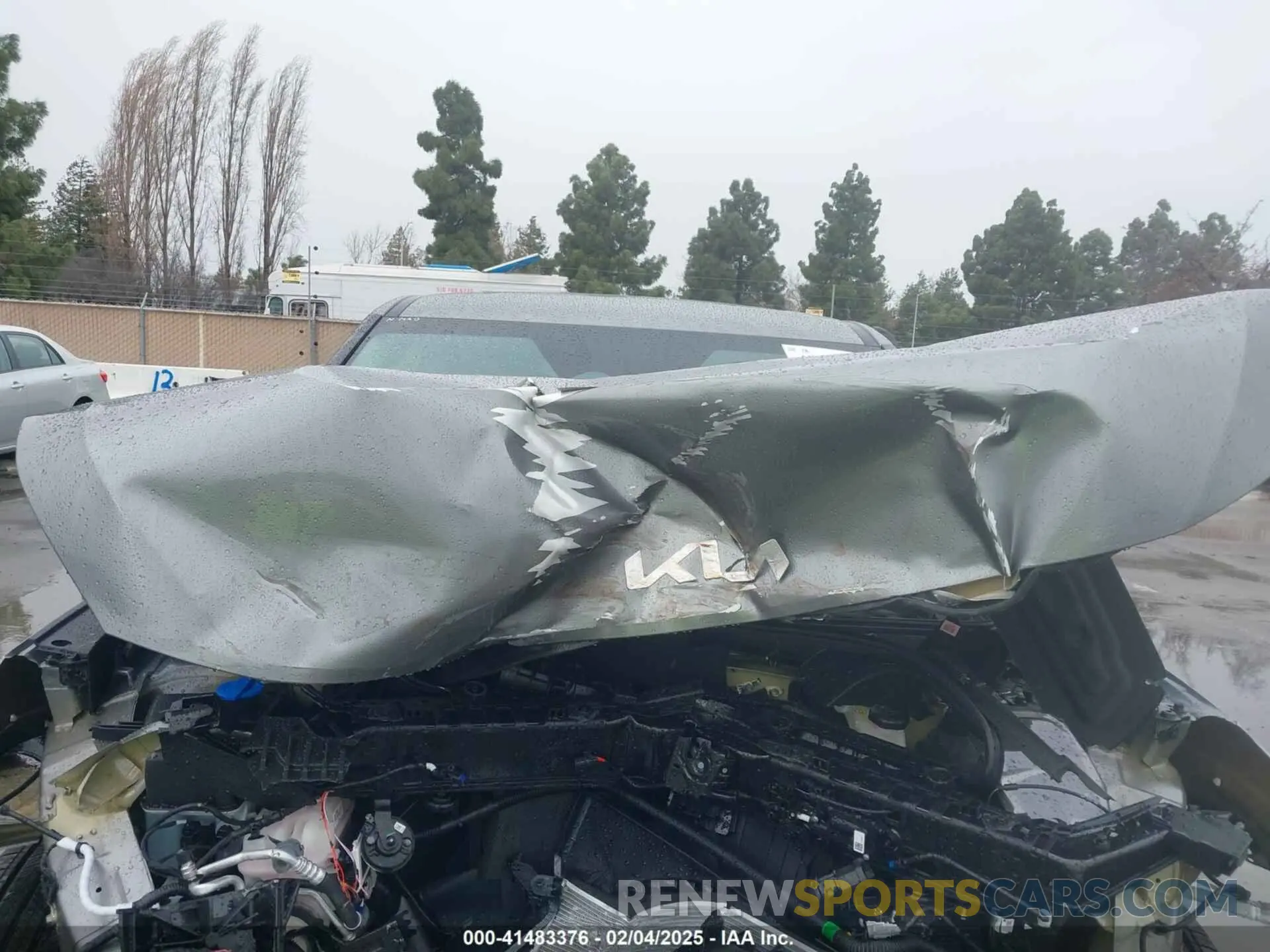 10 Photograph of a damaged car KNDAB5S10S6056232 KIA EV9 2025