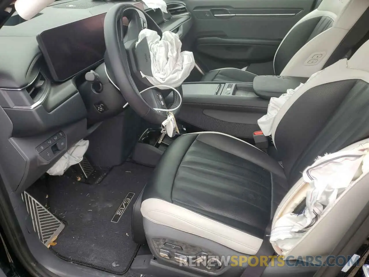 7 Фотография поврежденного автомобиля KNDAEFS52R6040494 KIA EV9 GT LIN 2024