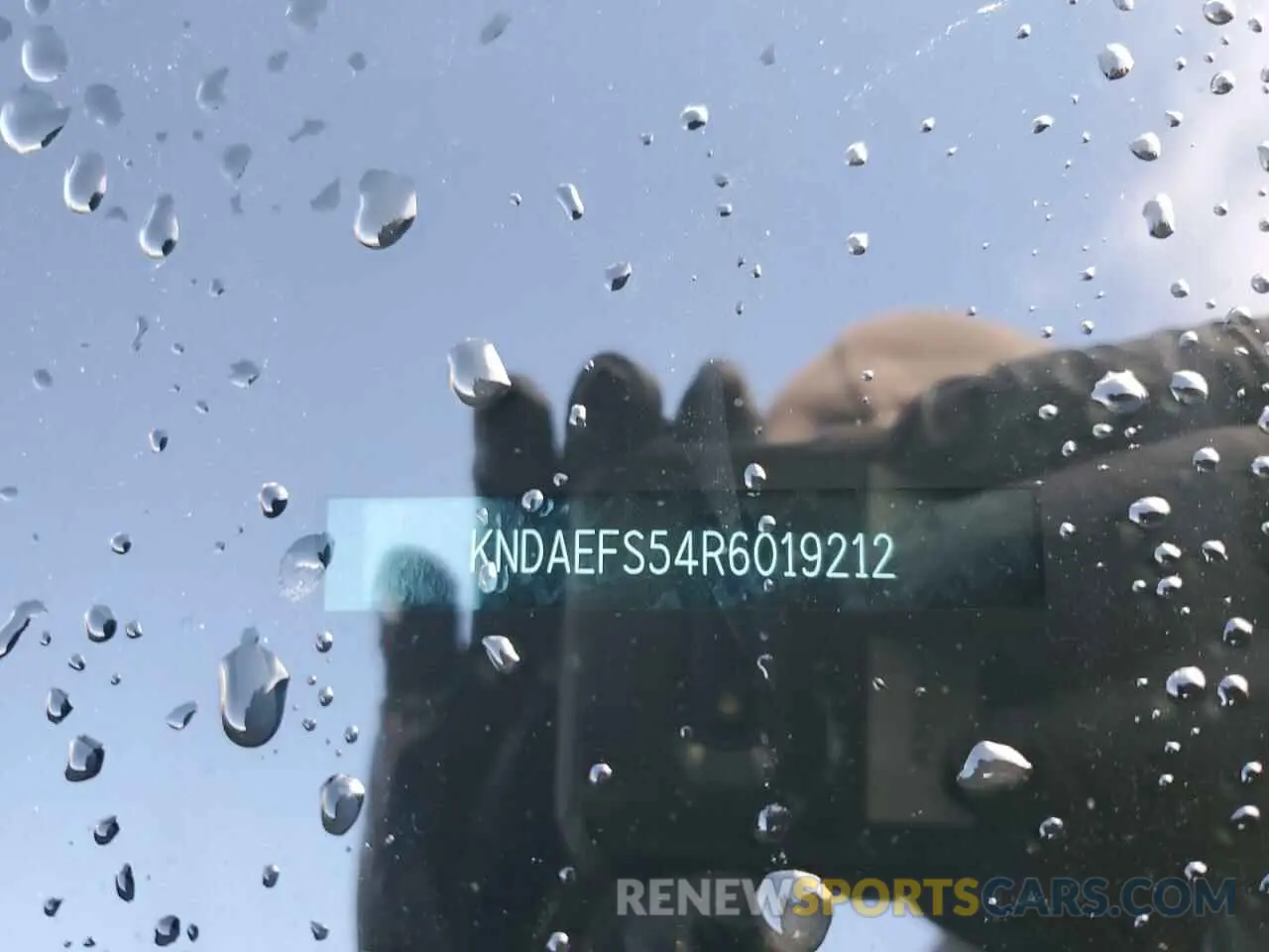 14 Фотография поврежденного автомобиля KNDAEFS54R6019212 KIA EV9 GT LIN 2024