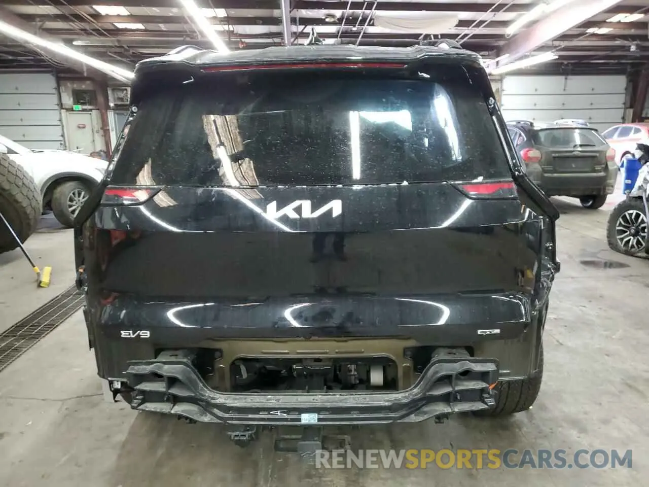 6 Фотография поврежденного автомобиля KNDAEFS57R6031936 KIA EV9 GT LIN 2024