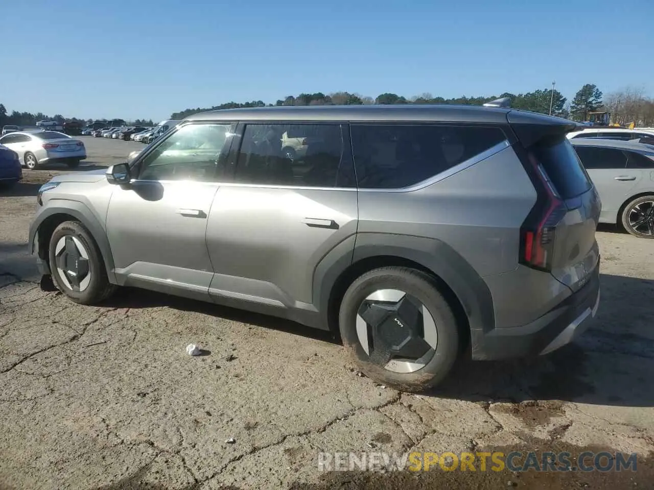2 Photograph of a damaged car KNDAB5S15R6028422 KIA EV9 LIGHT 2024