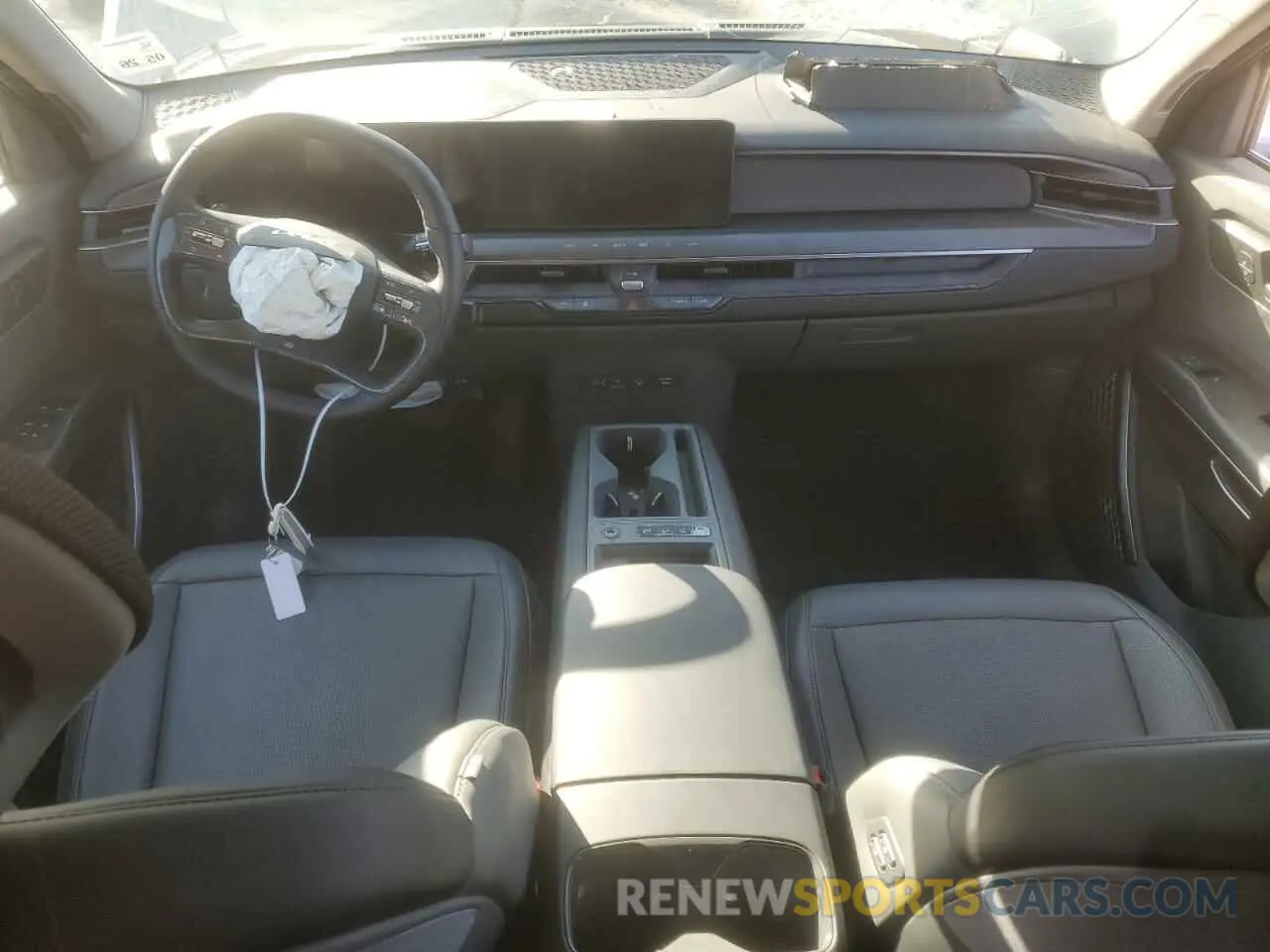 8 Photograph of a damaged car KNDAB5S15R6028422 KIA EV9 LIGHT 2024