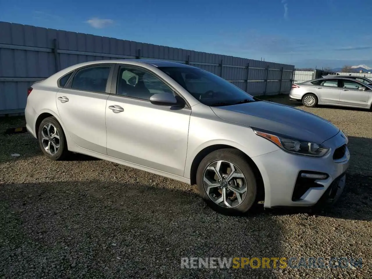 4 Фотография поврежденного автомобиля 3KPF24AD0KE043079 KIA FORTE 2019