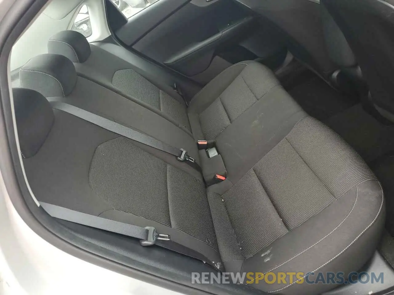 10 Фотография поврежденного автомобиля 3KPF24AD0KE043244 KIA FORTE 2019